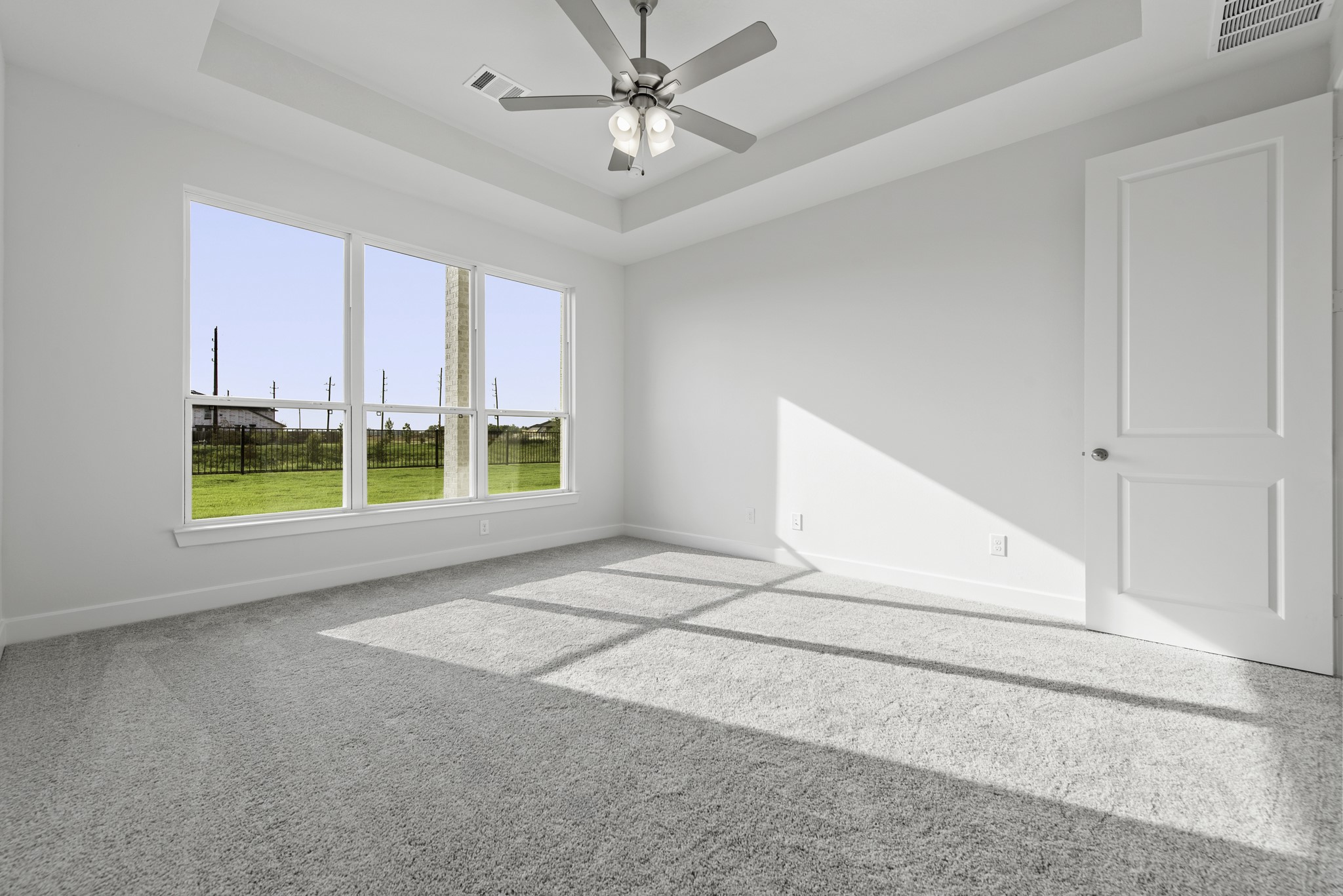 476 Sprigtail Drive Property Photo 14