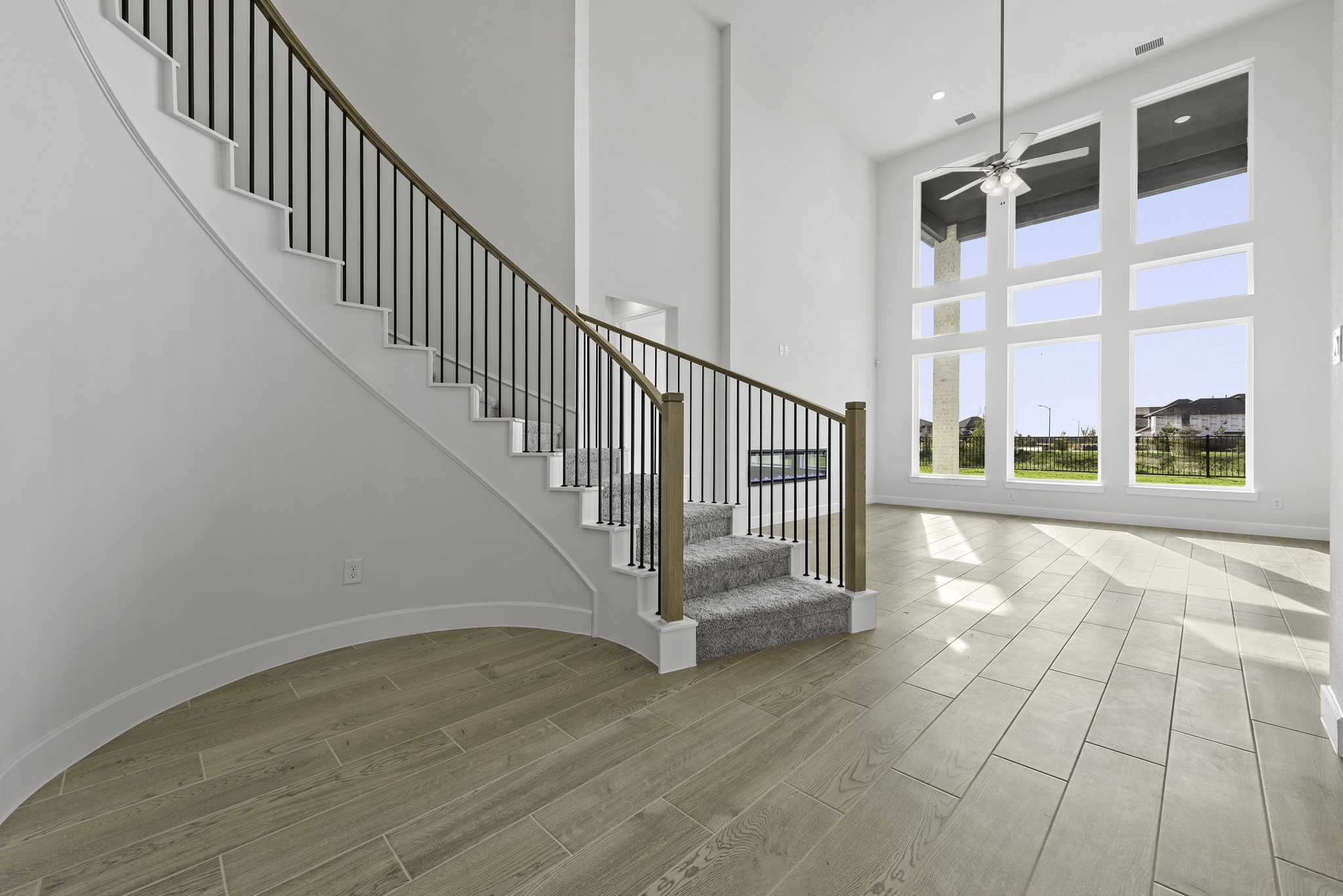 476 Sprigtail Drive Property Photo 22