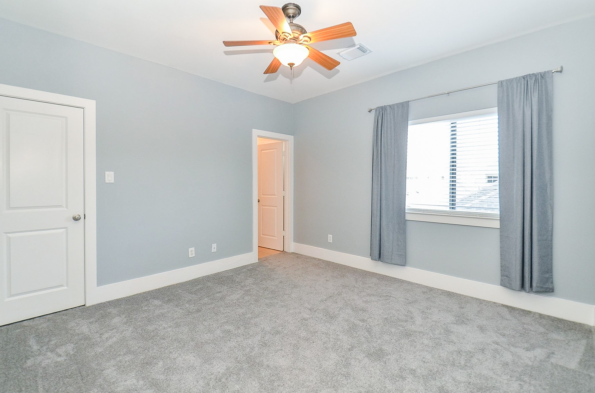 408 Parker Street Property Photo 15