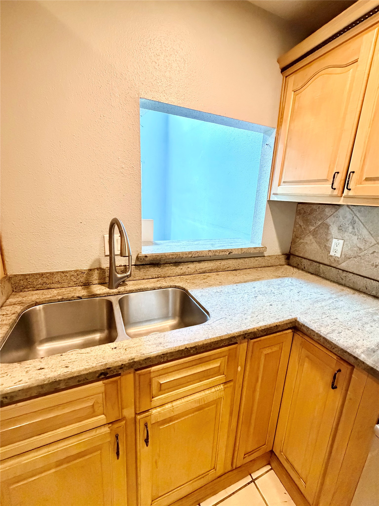 7402 Alegria Drive Property Photo 16