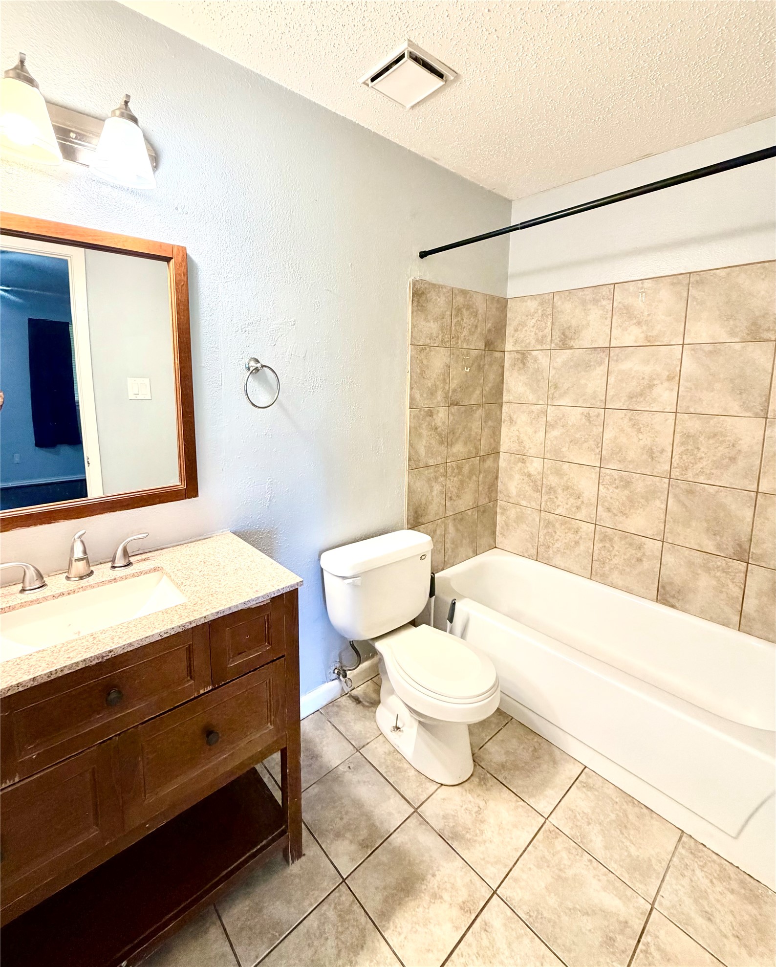 7402 Alegria Drive Property Photo 22