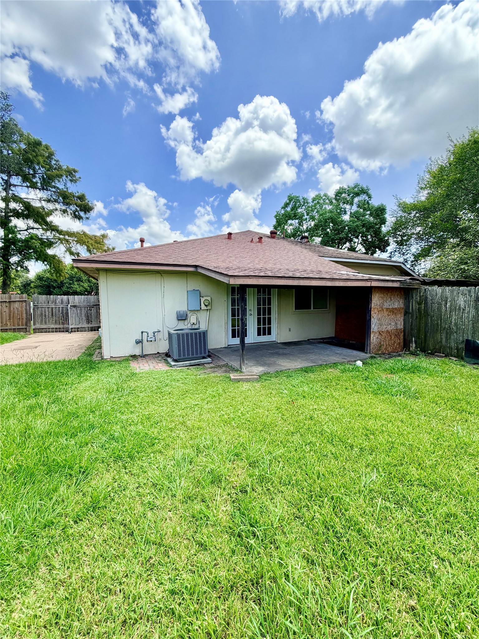 7402 Alegria Drive Property Photo 23