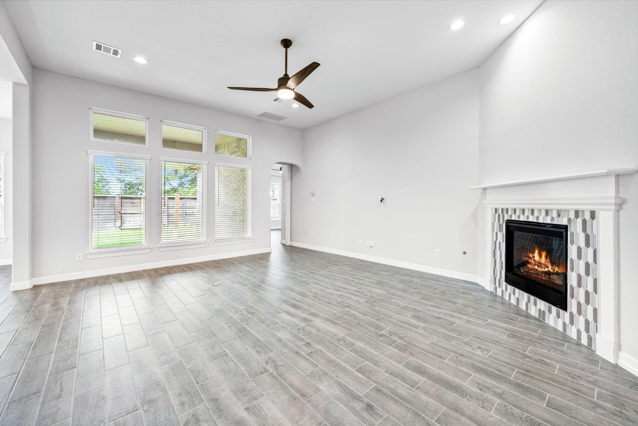 2307 Jitterbug Lane Property Photo 15