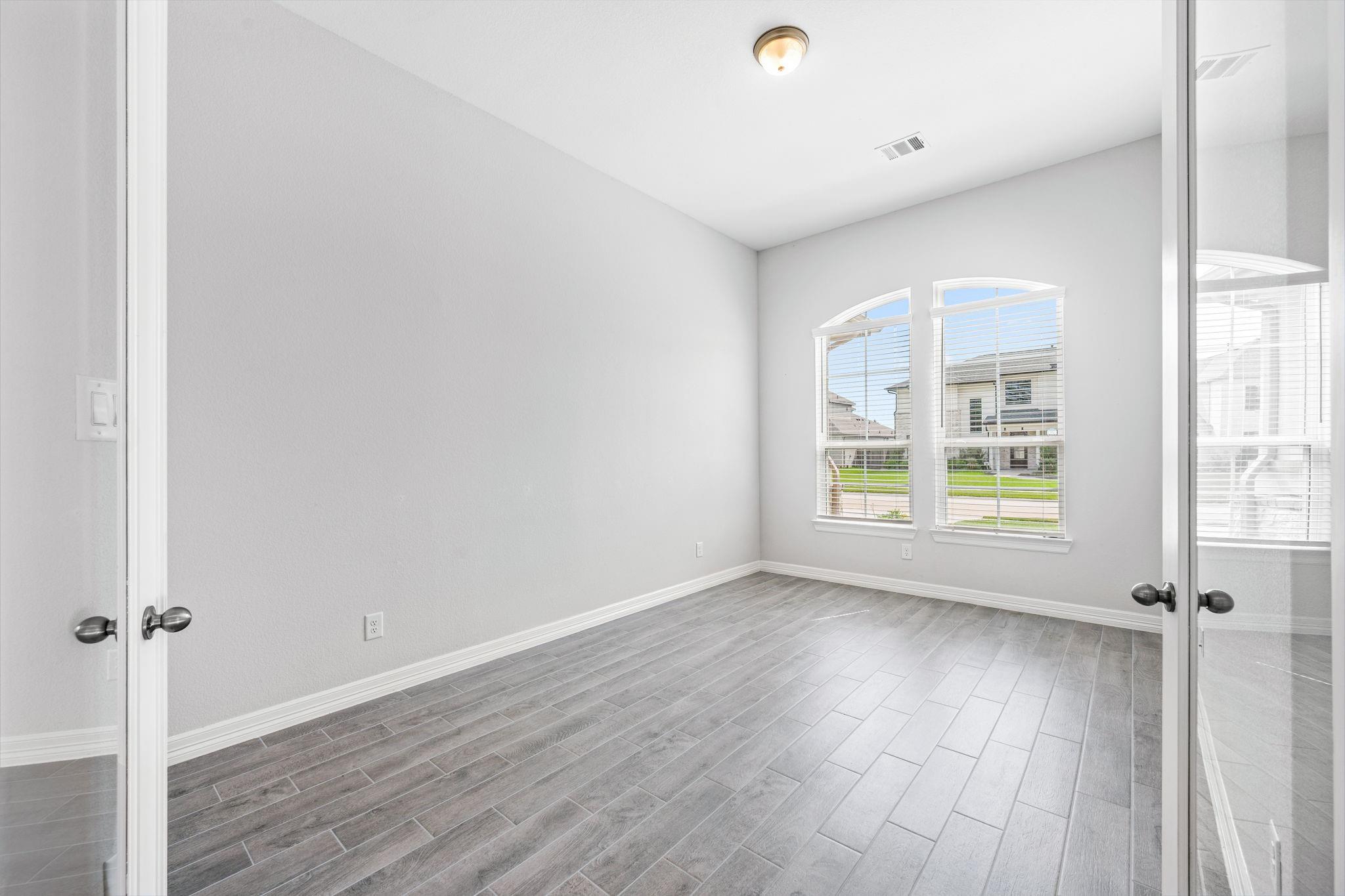2307 Jitterbug Lane Property Photo 50