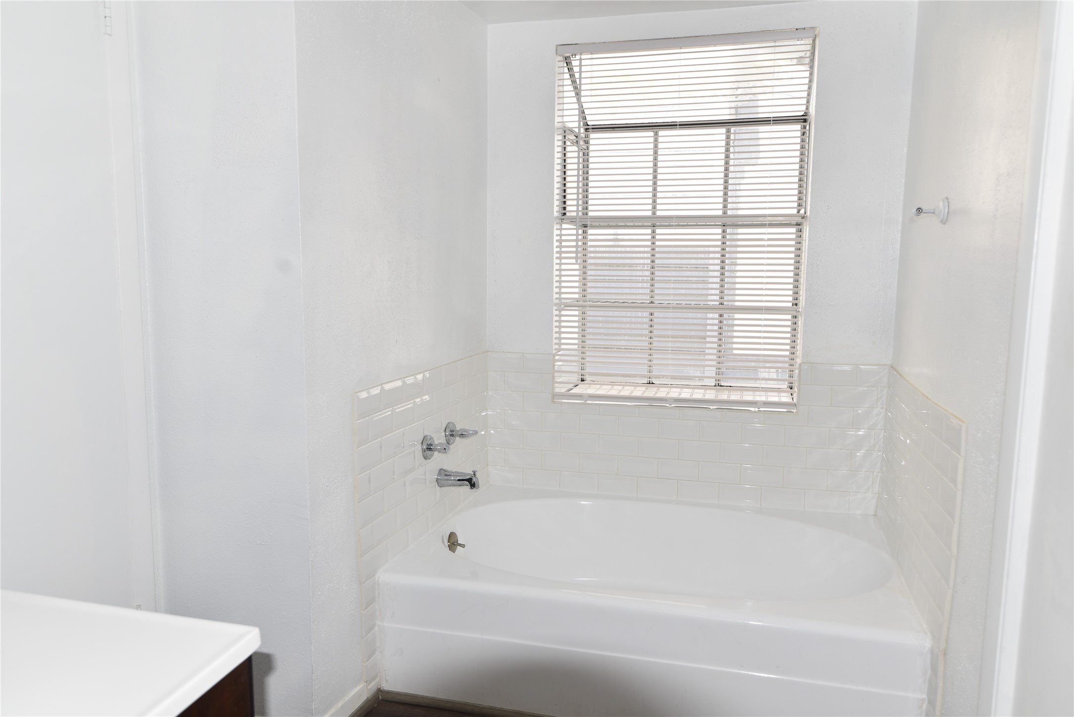9809 Richmond Avenue E7 Property Photo 5
