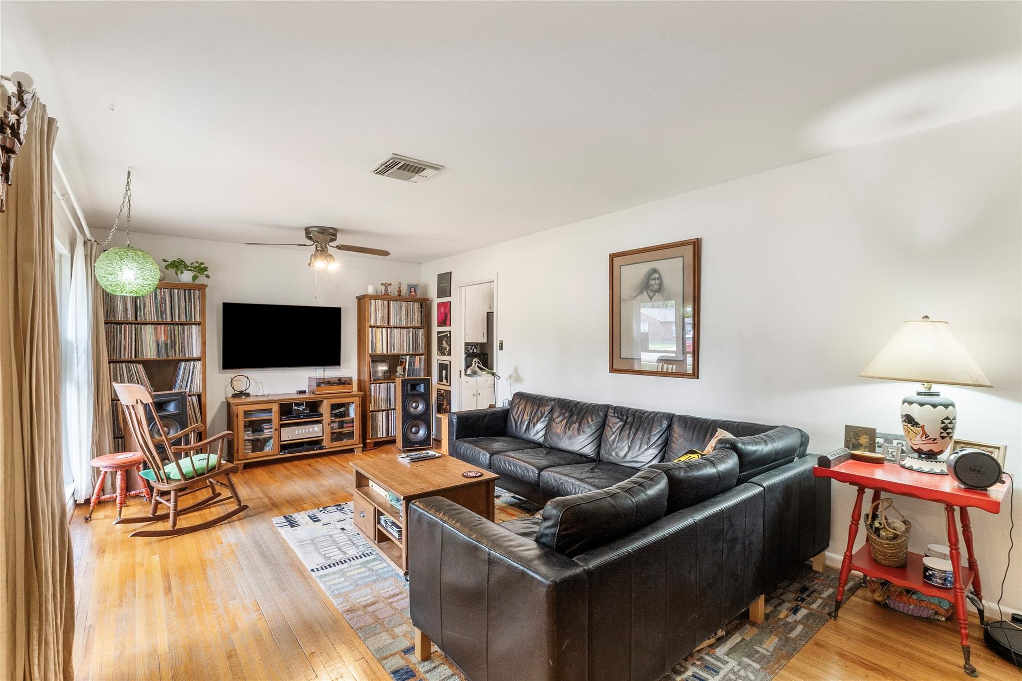 5438 Creekbend Drive, Houston Tx 77096 Property Photo 5