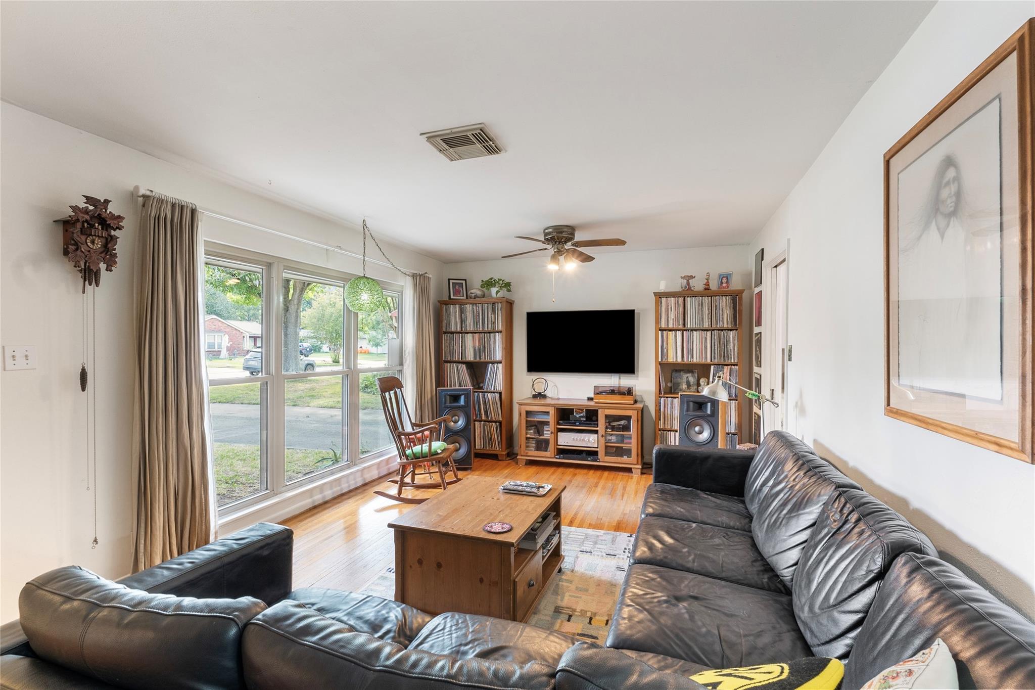 5438 Creekbend Drive, Houston Tx 77096 Property Photo 6