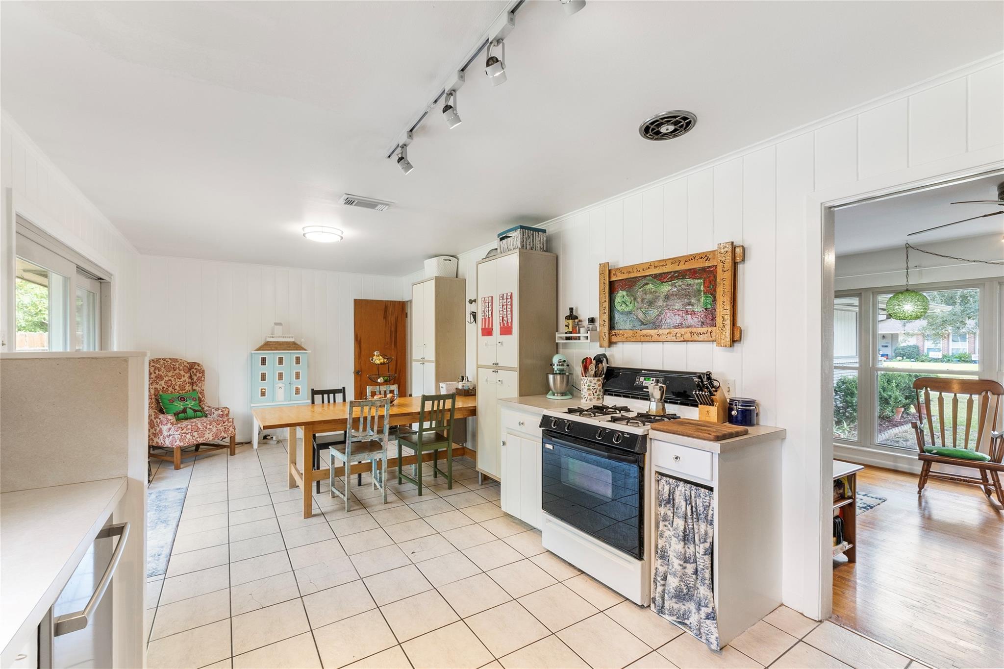 5438 Creekbend Drive, Houston Tx 77096 Property Photo 12