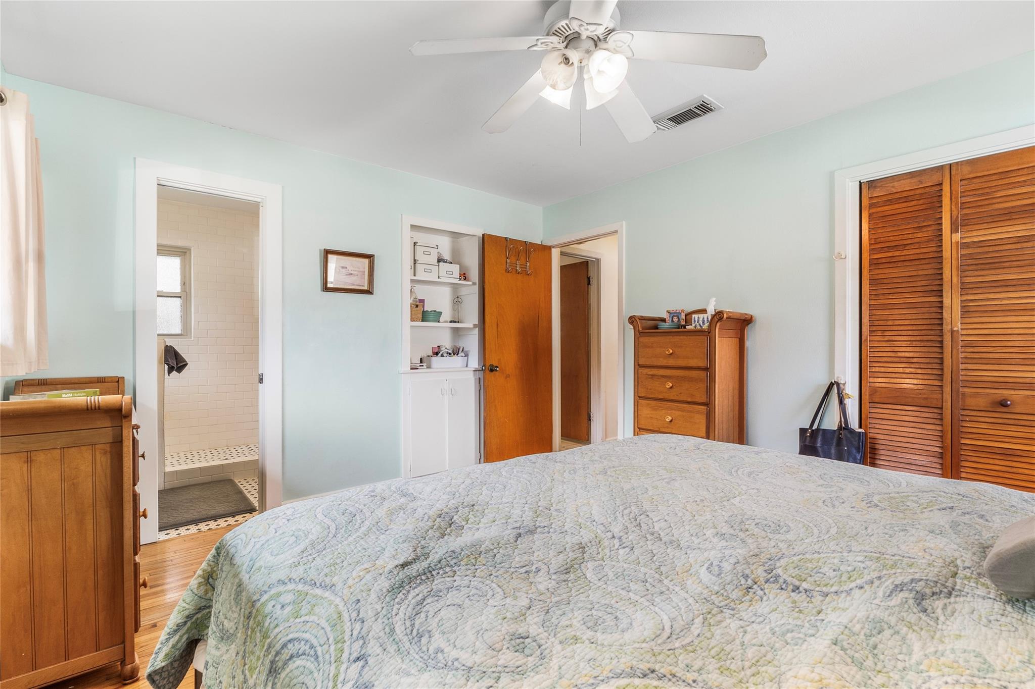 5438 Creekbend Drive, Houston Tx 77096 Property Photo 16