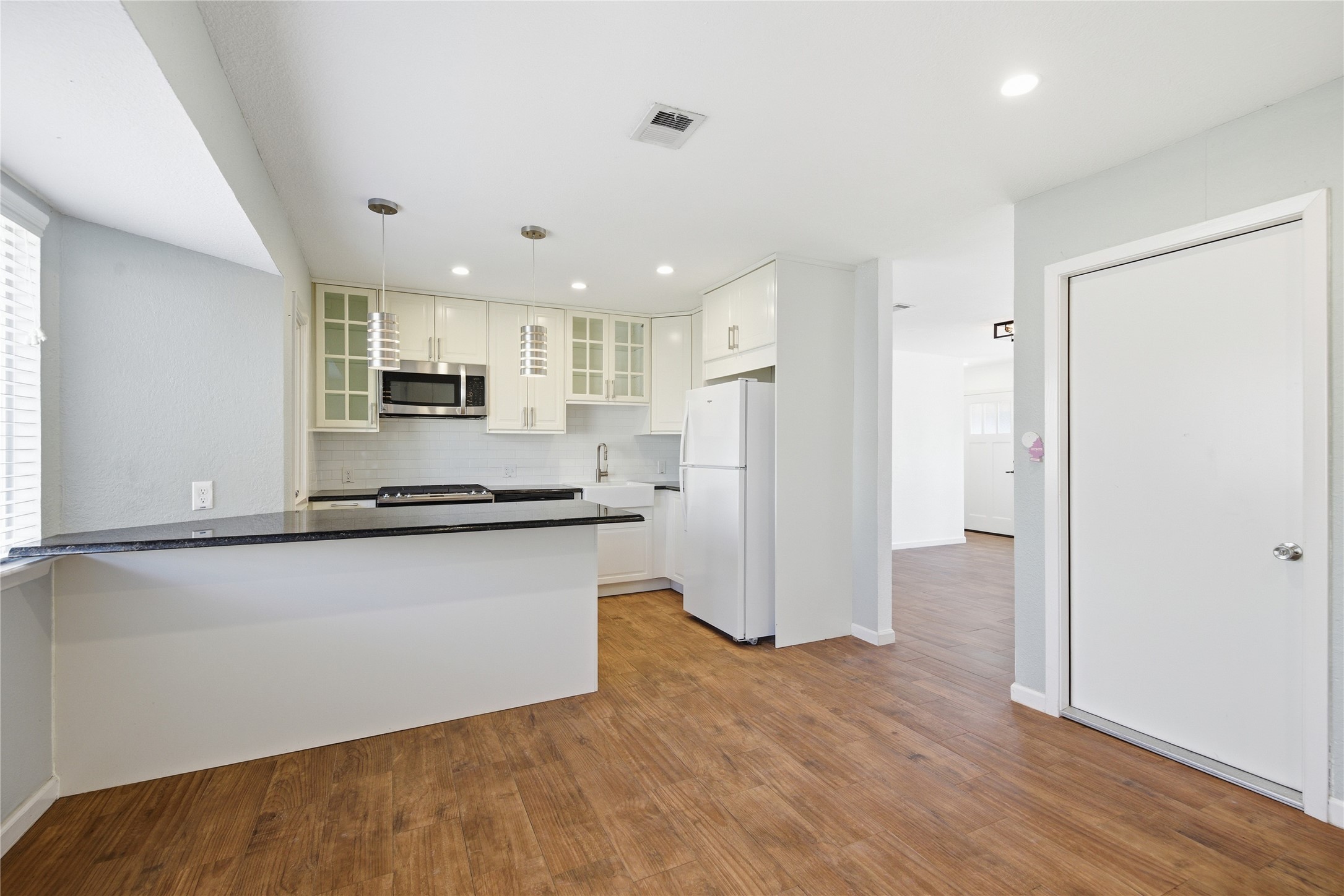 1704 Cherry Orchard Drive Property Photo 12