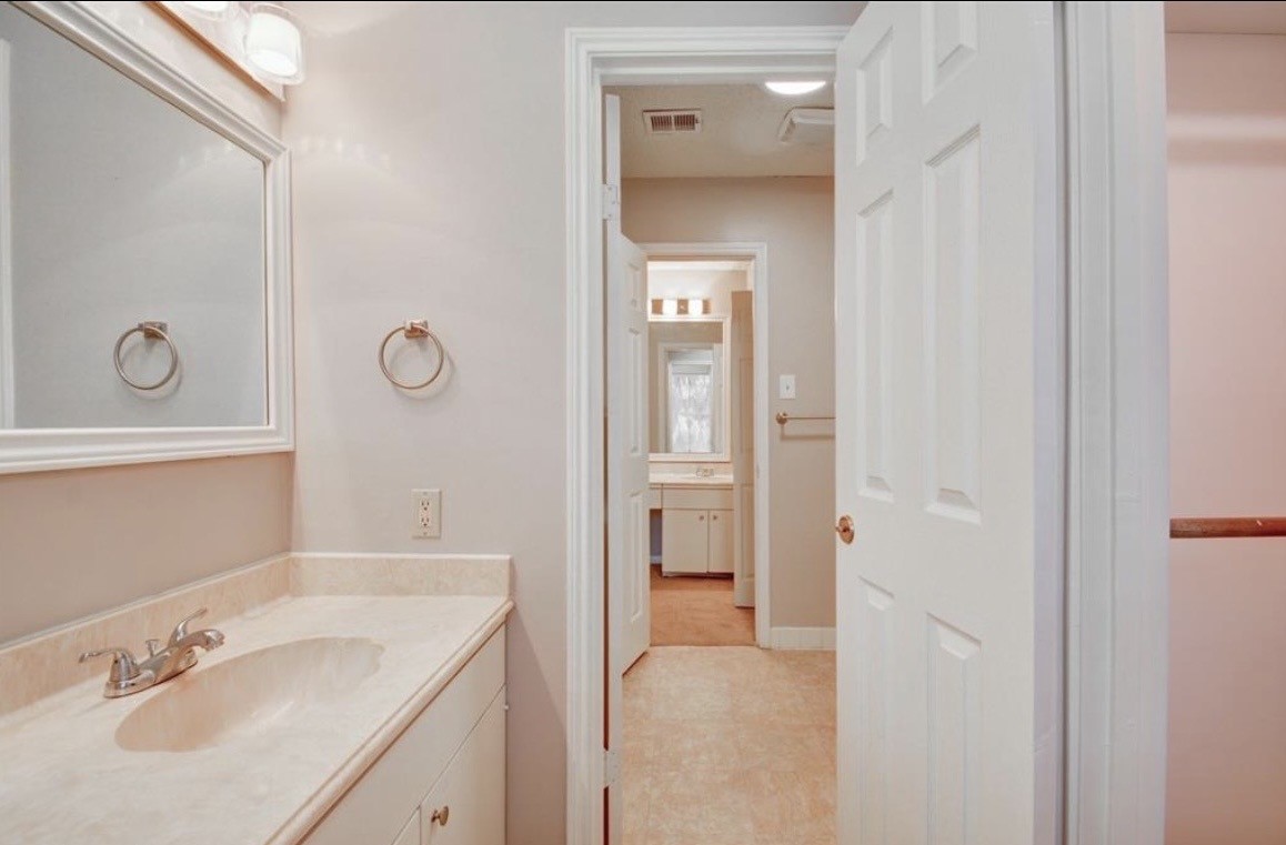 10254 Hammerly Boulevard 163 Property Photo 29
