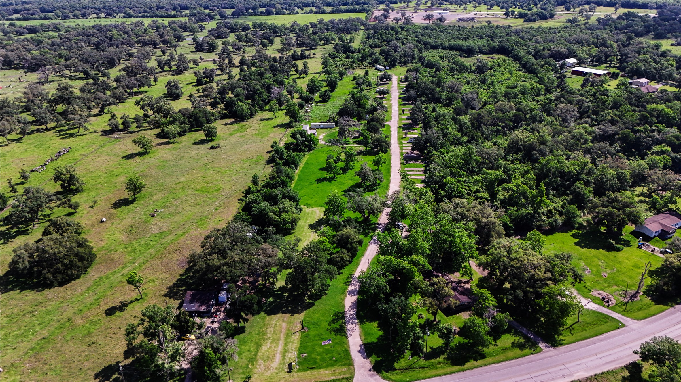 9339 Fm 524 Road Property Photo 4