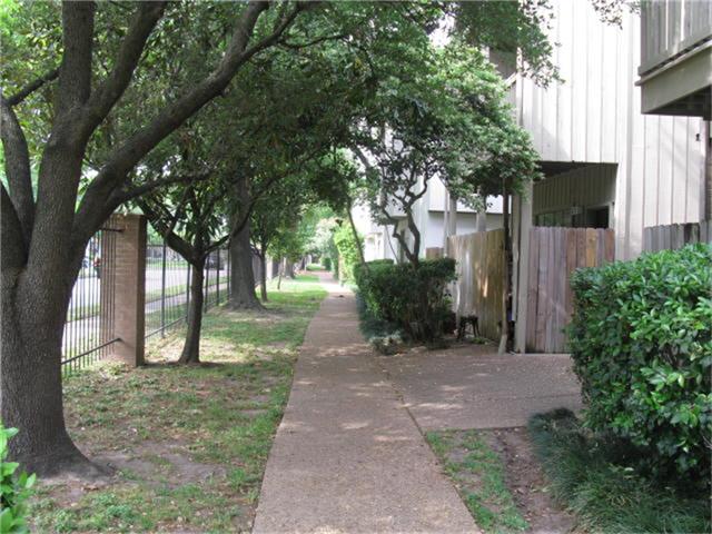 2100 Tanglewilde Street 680 Property Photo 3