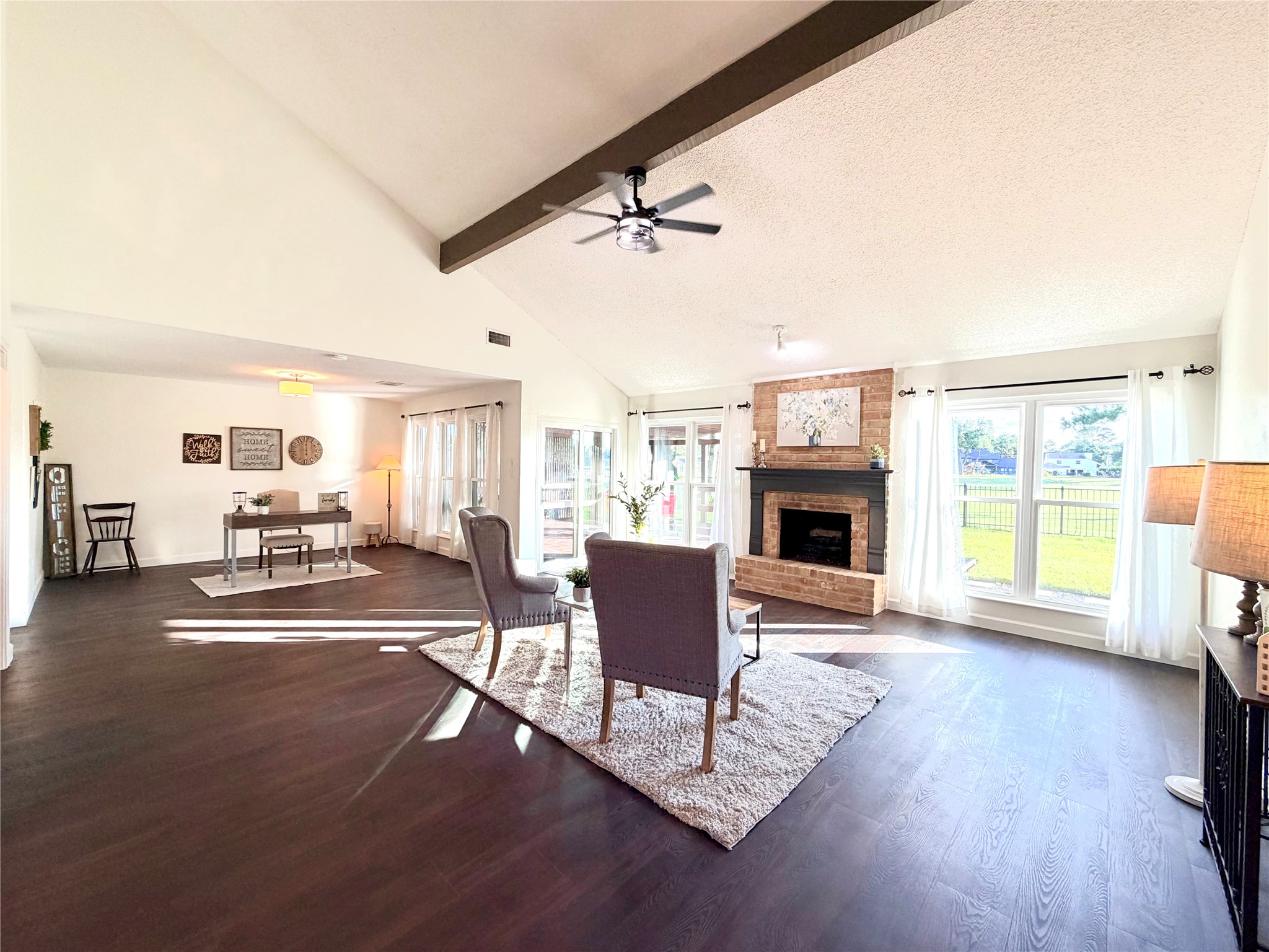 7215 Creek Crest Drive Property Photo 5