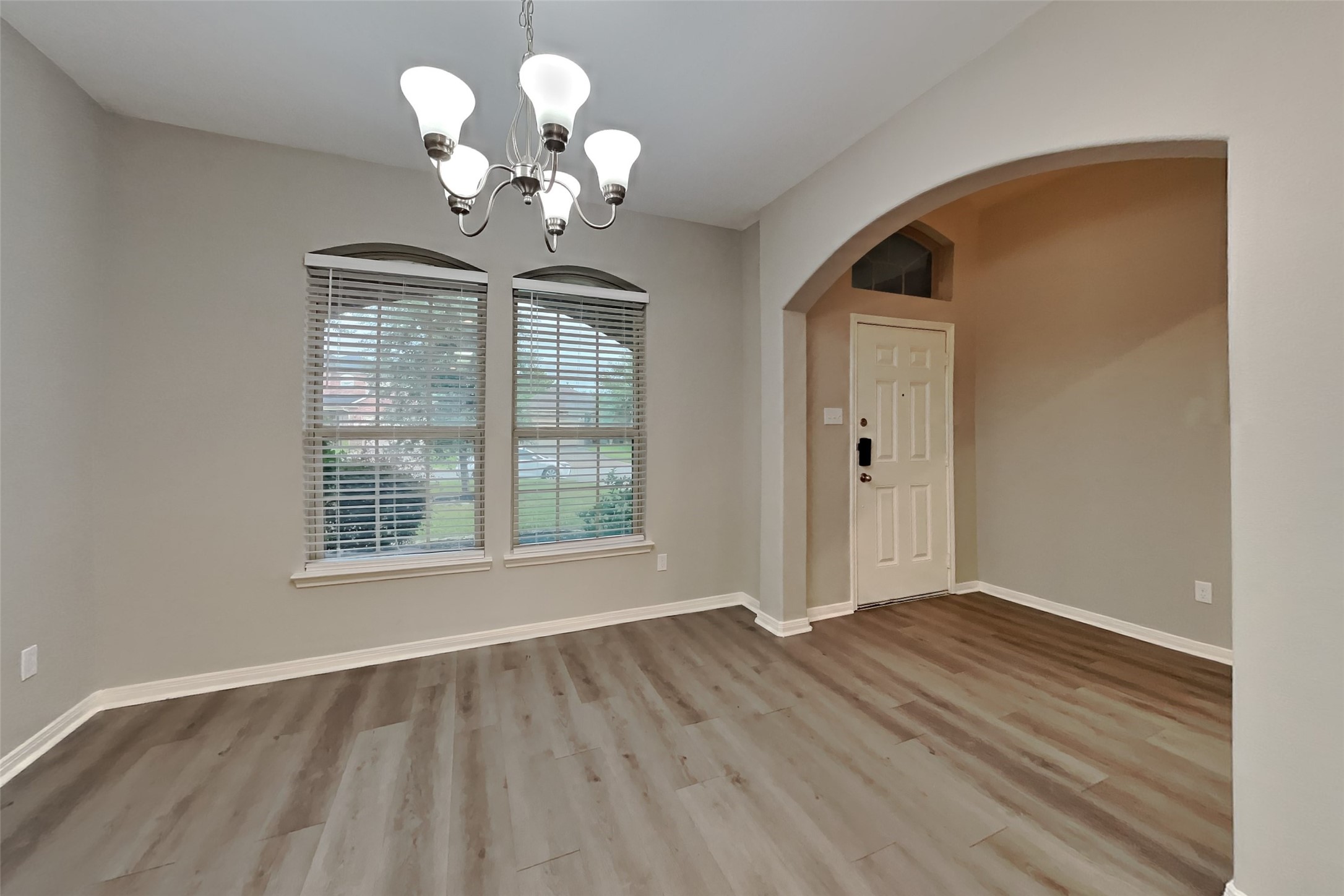 22575 Valley Canyon Lane Property Photo 5