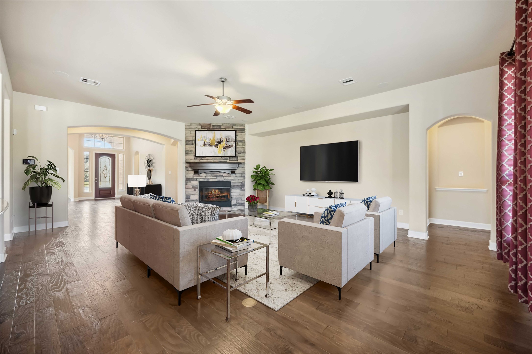 25034 Jennifer Heights Court Property Photo 10