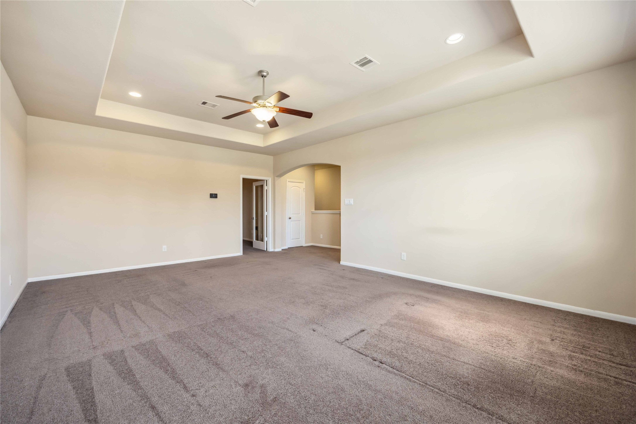 25034 Jennifer Heights Court Property Photo 29