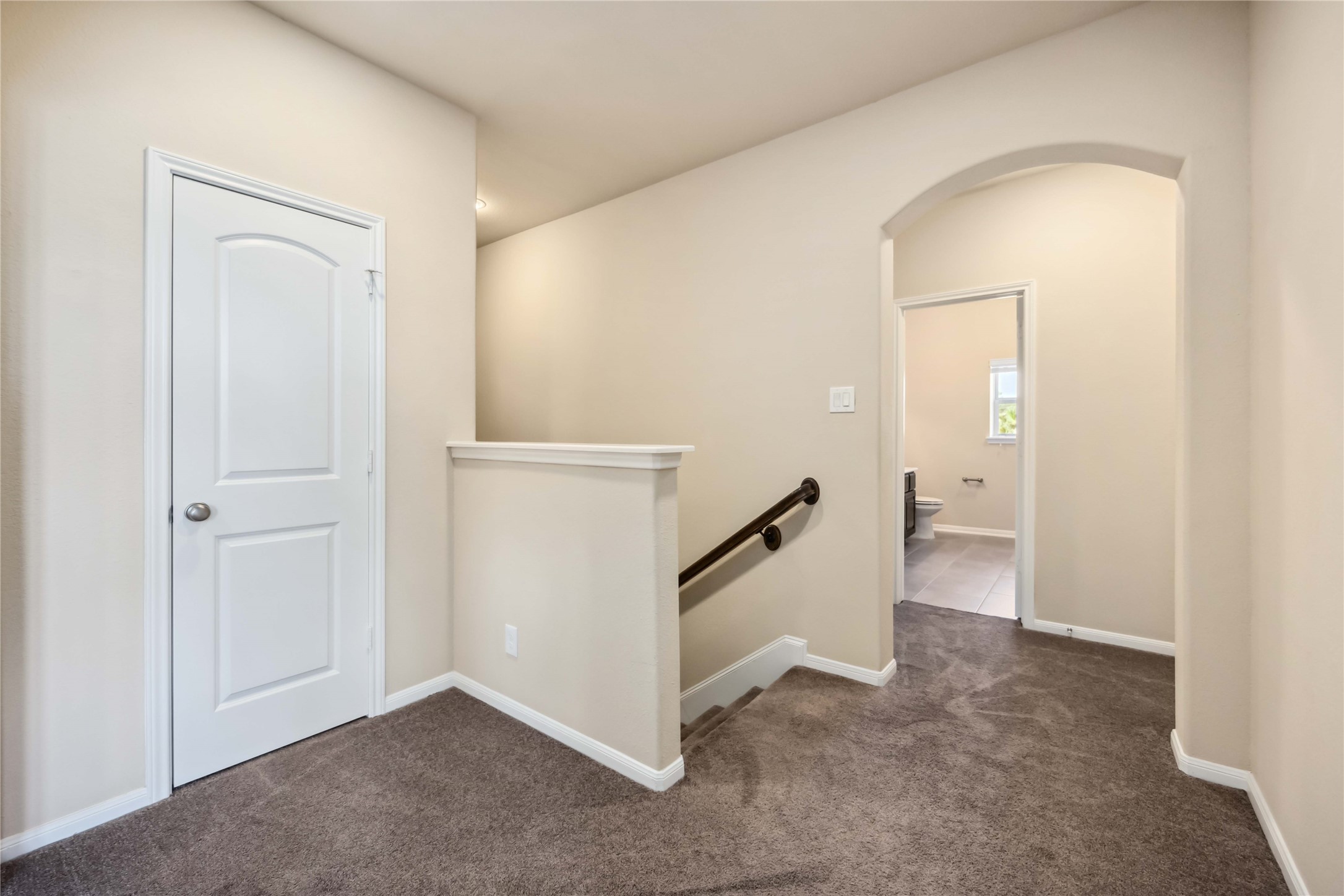 25034 Jennifer Heights Court Property Photo 31