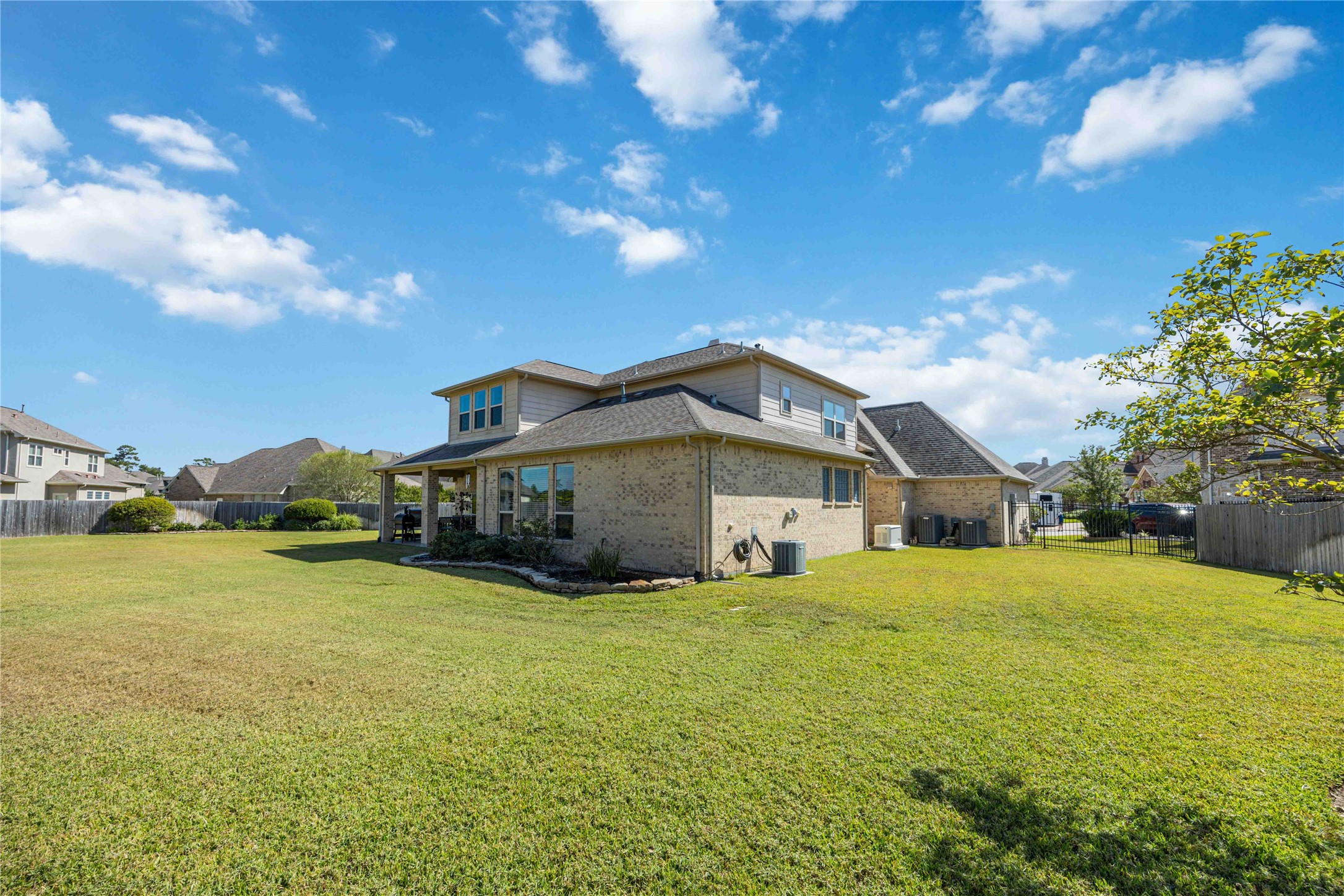 25034 Jennifer Heights Court Property Photo 37