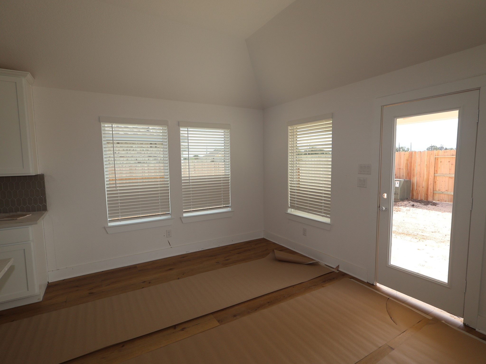 1904 Sleeping Hills Drive Property Photo 5