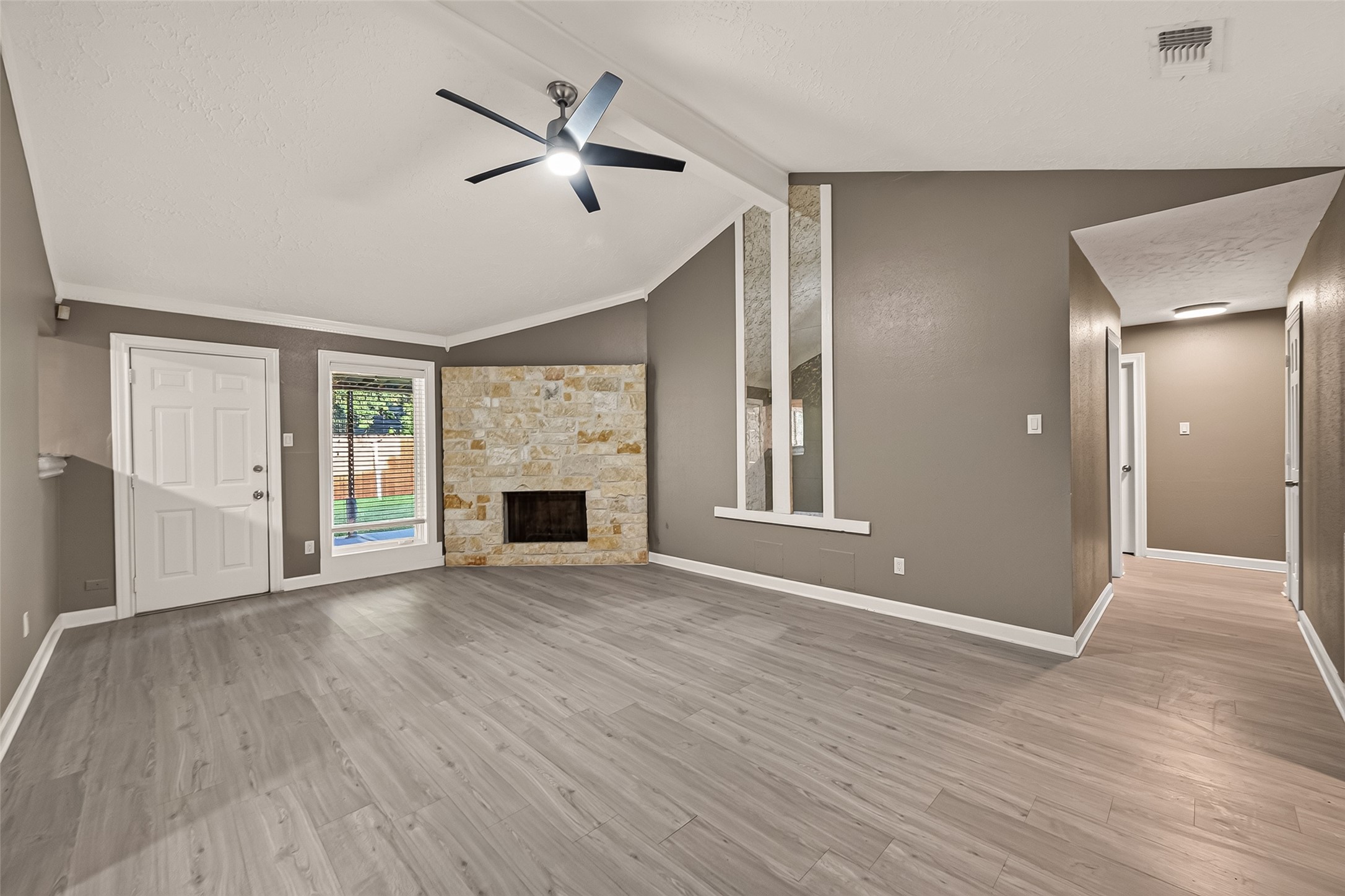 7338 Cornwall Bridge Lane Property Photo 8