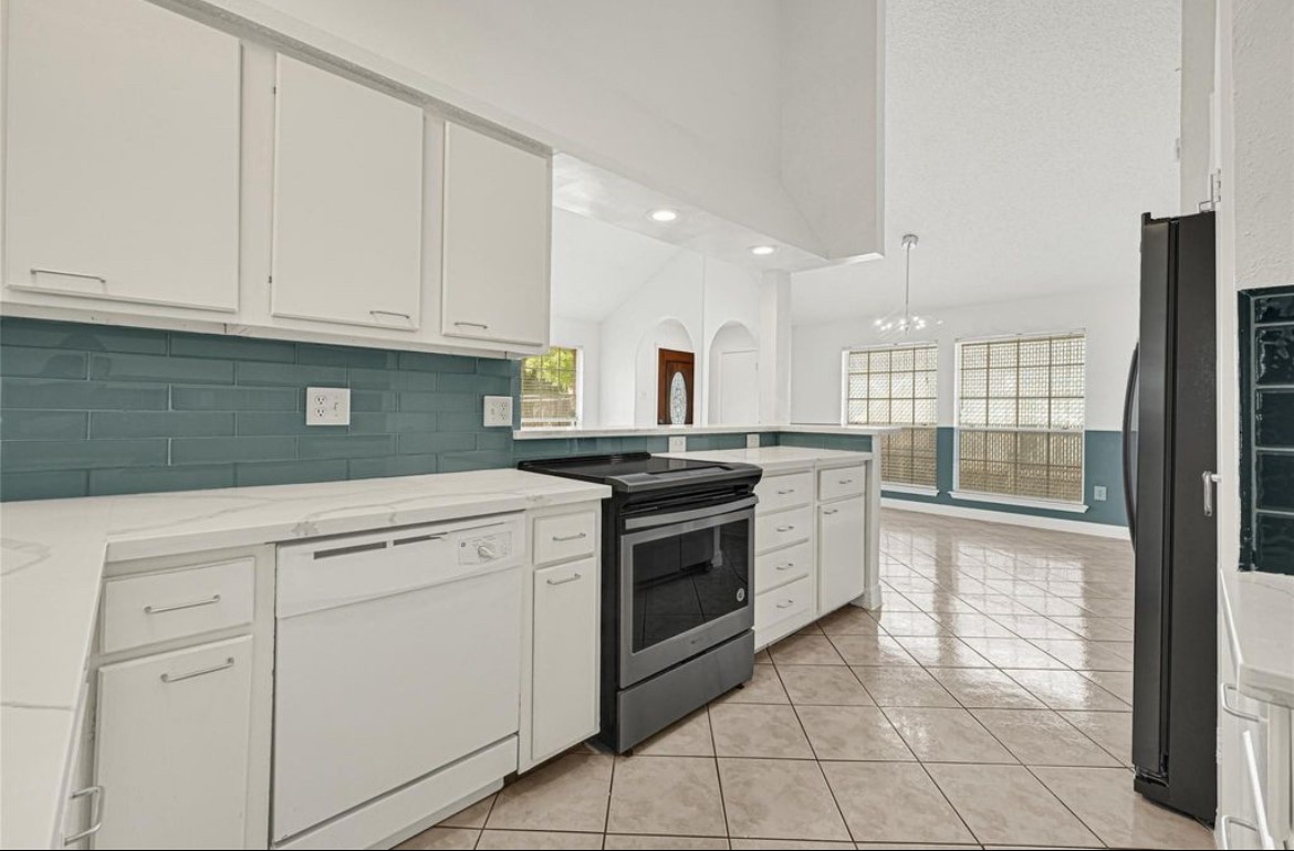 9208 Carousel Lane Property Photo 13