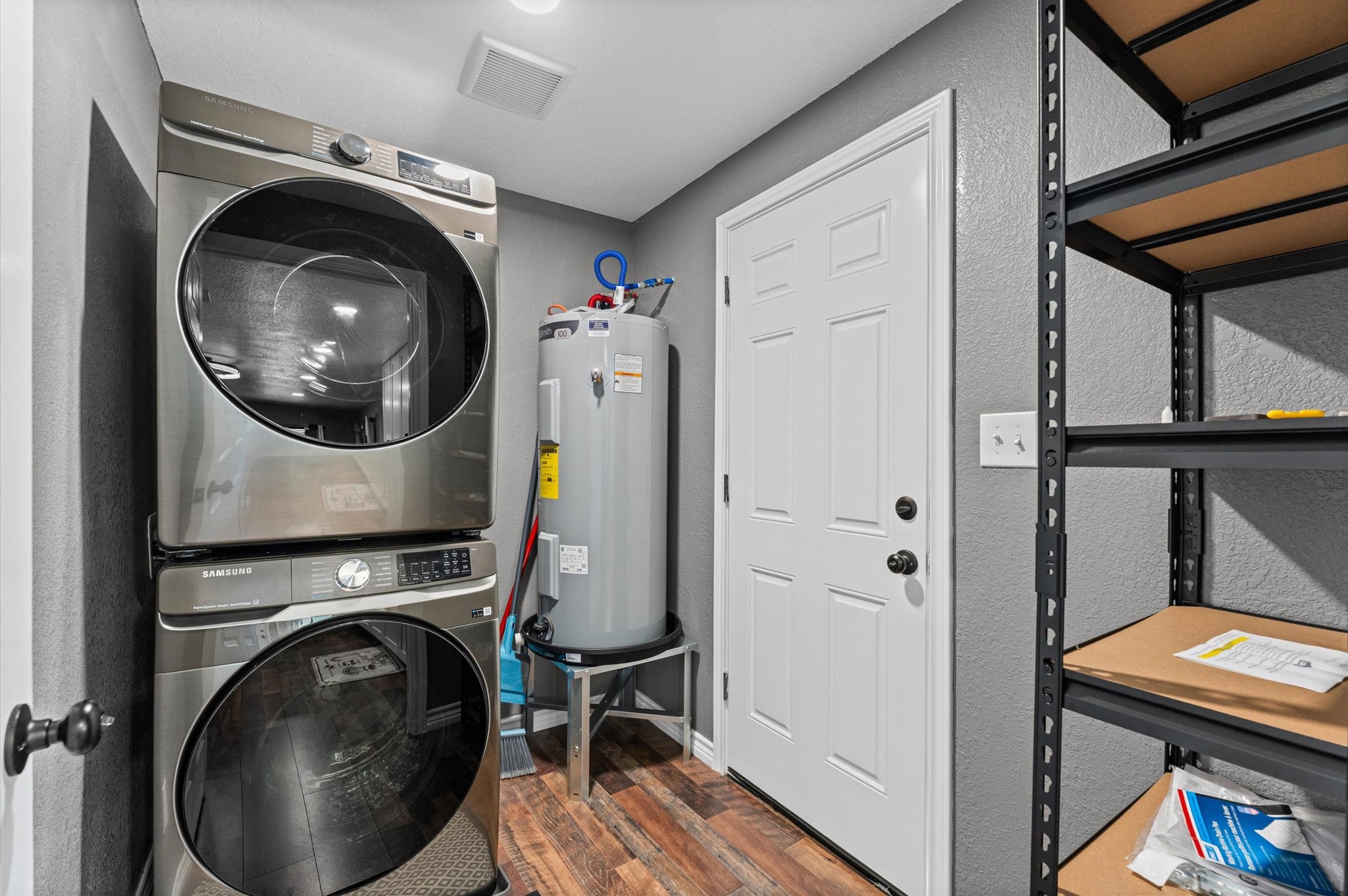 1219 Walnut Avenue Property Photo 7