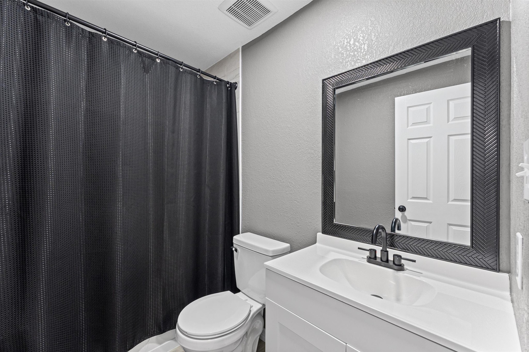 1219 Walnut Avenue Property Photo 12