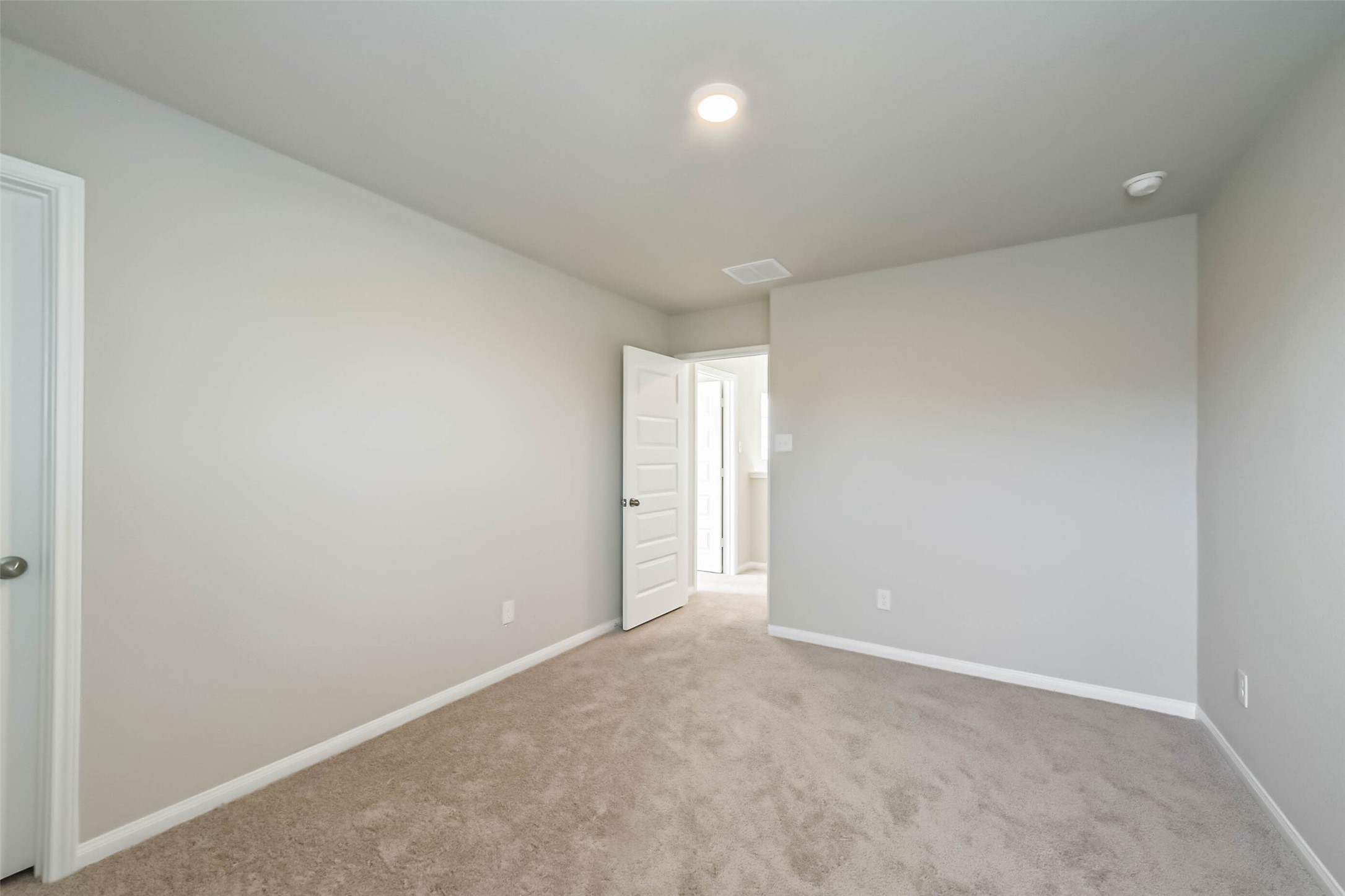 4907 Luke Mathew Drive Property Photo 28