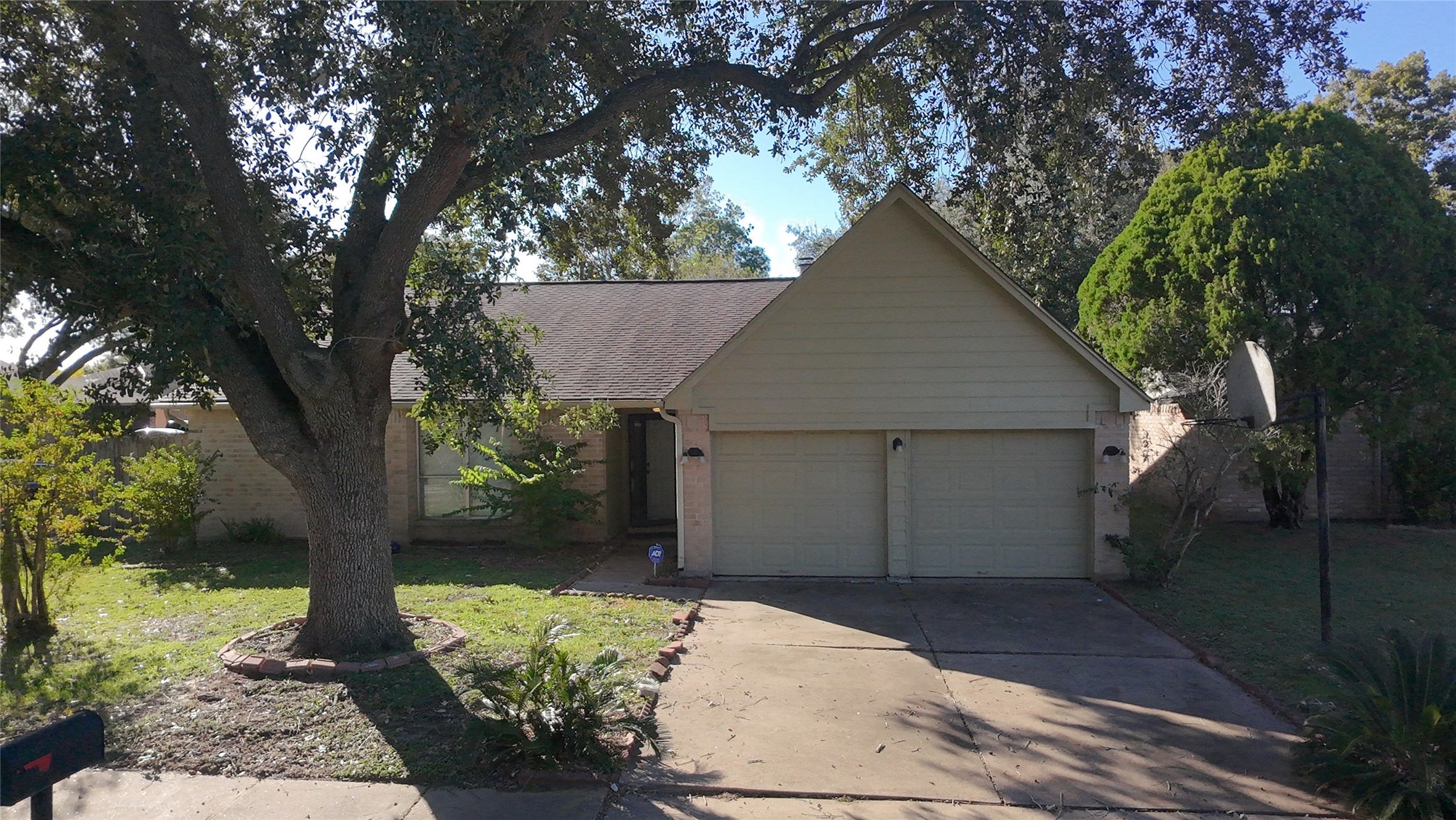 2607 Amaranth Drive Property Photo 2