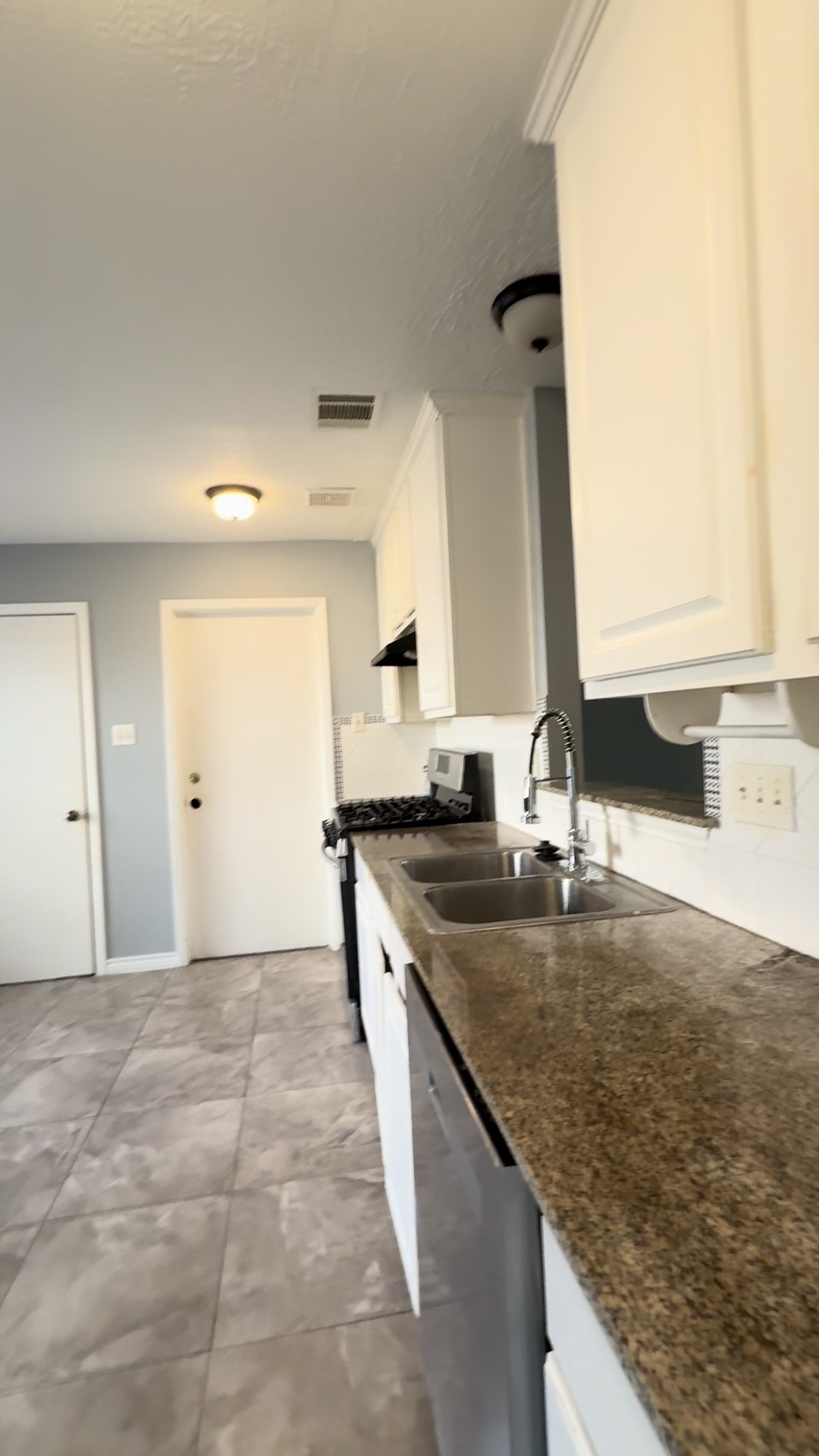 2607 Amaranth Drive Property Photo 33