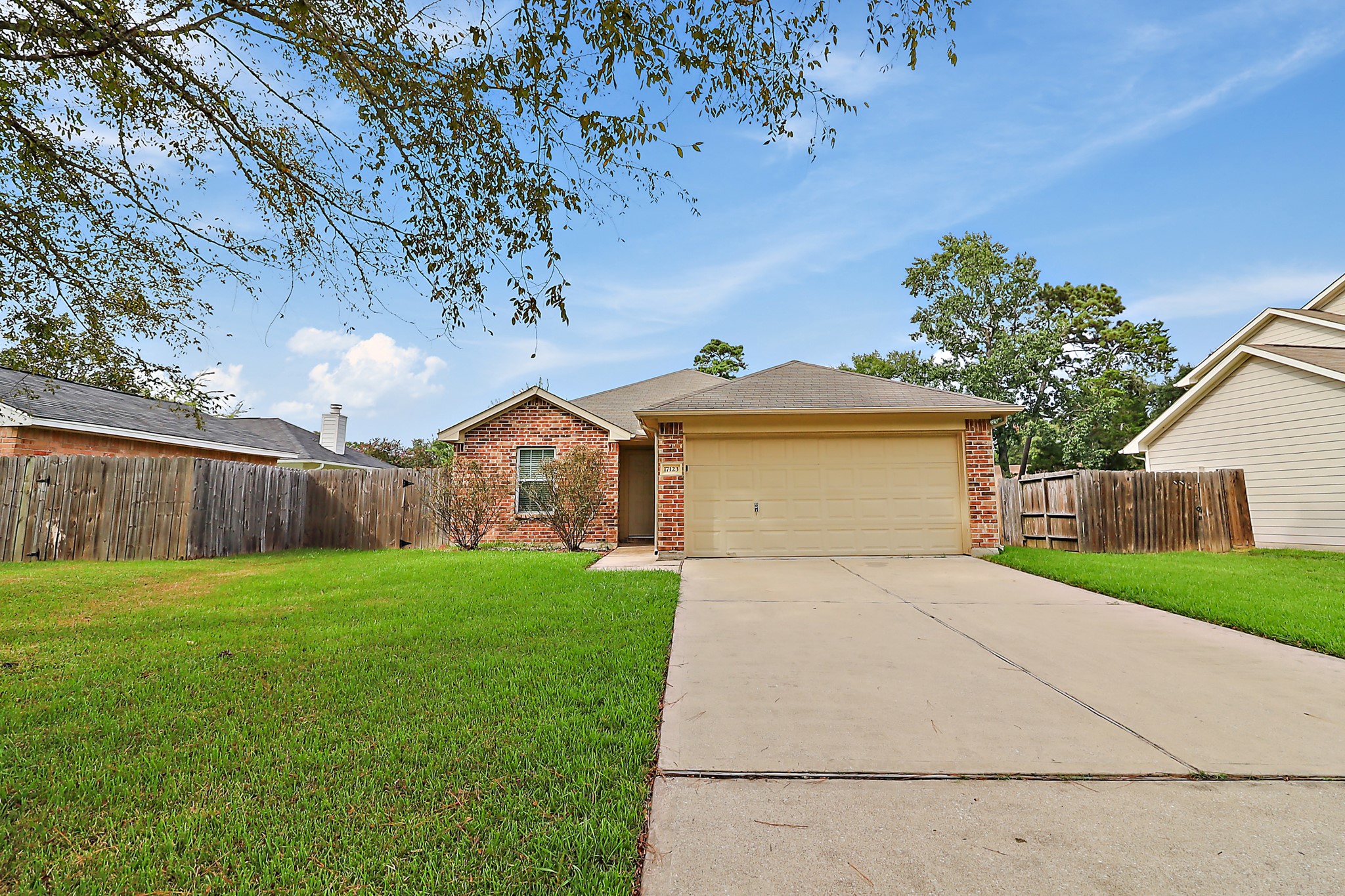 17123 Broken Back Drive Property Photo 1