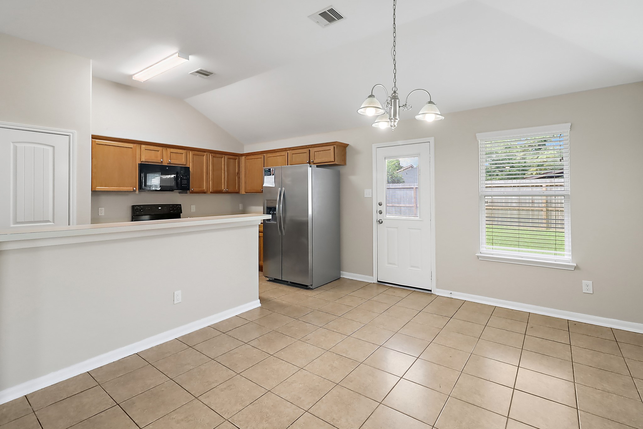 17123 Broken Back Drive Property Photo 6