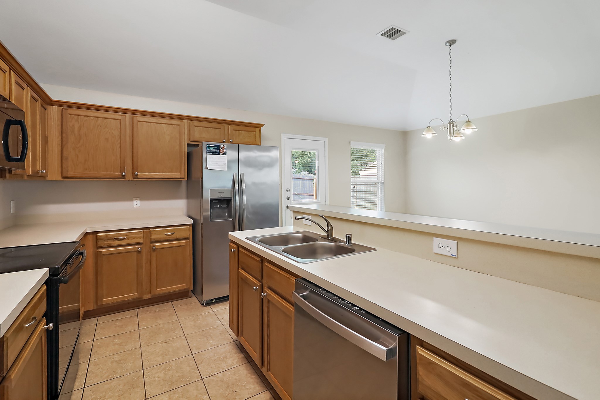 17123 Broken Back Drive Property Photo 9