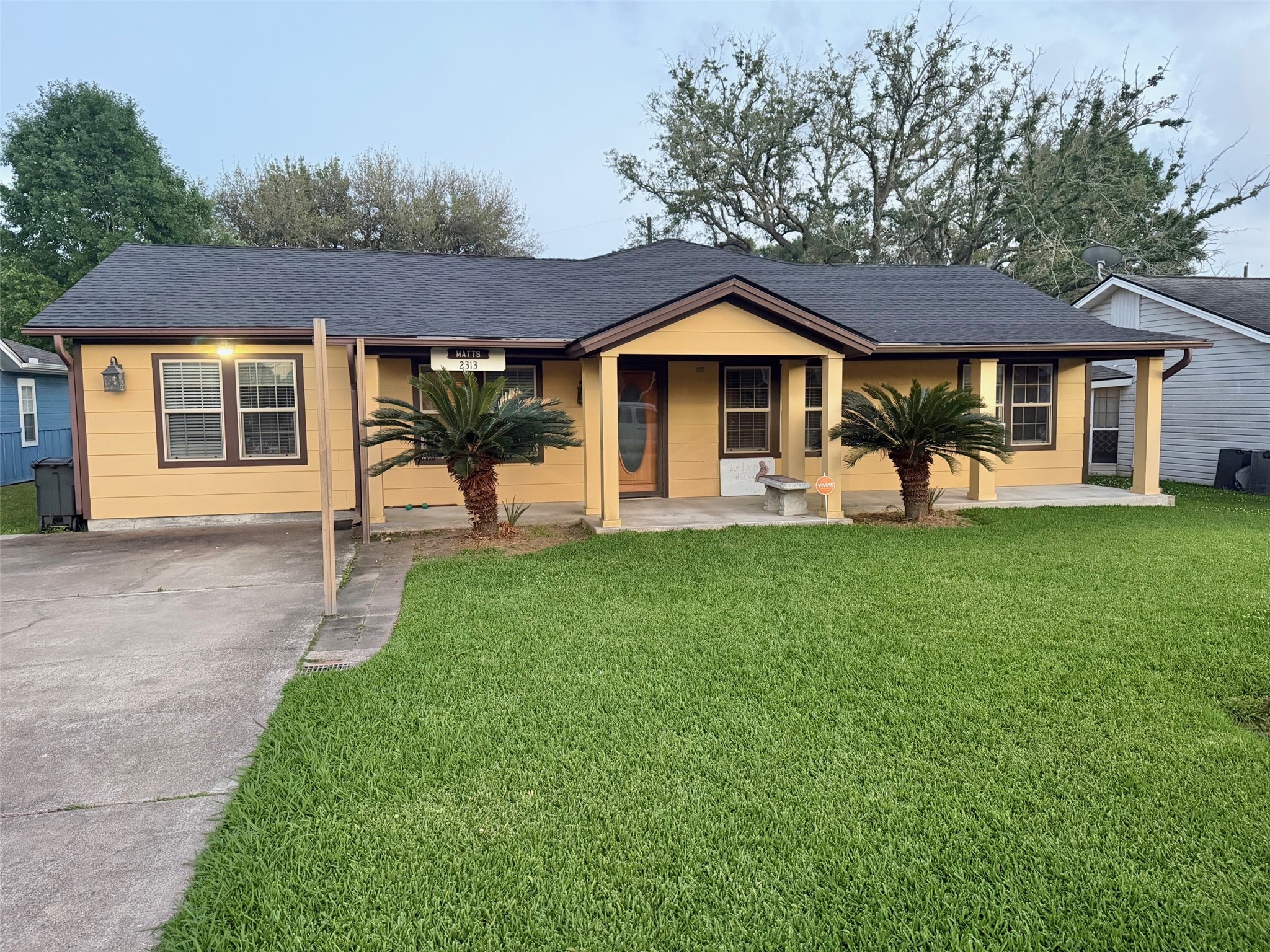 2313 3rd Street Property Photo 1