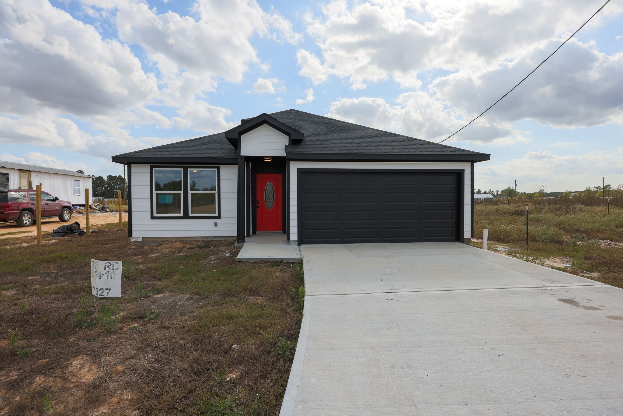 228 5914-10 Property Photo 1