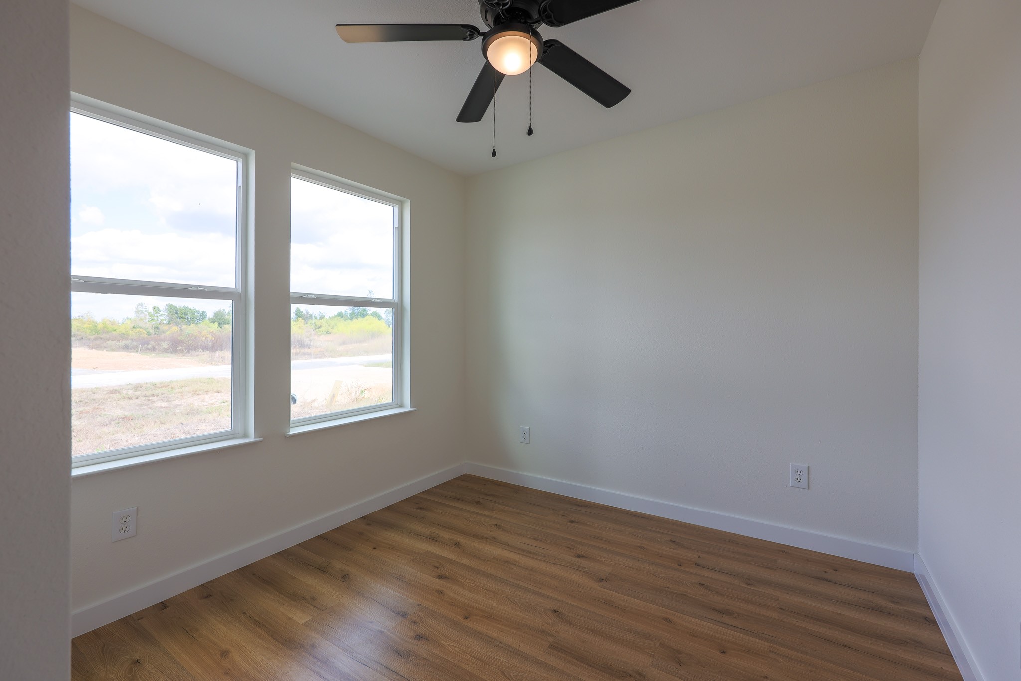 228 5914-10 Property Photo 5