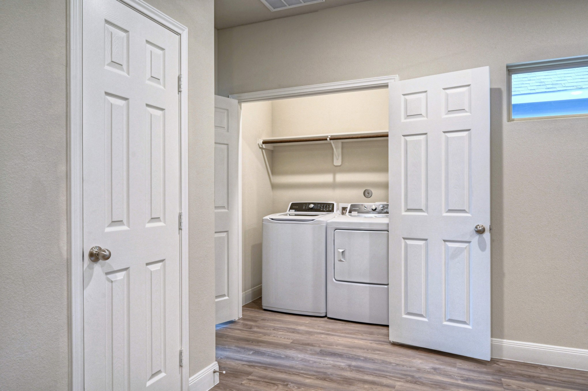 9175 Inwood Property Photo 14