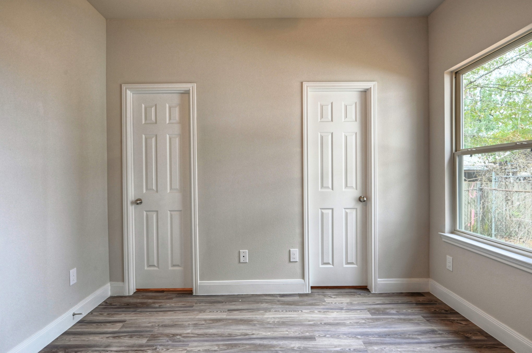 9175 Inwood Property Photo 17