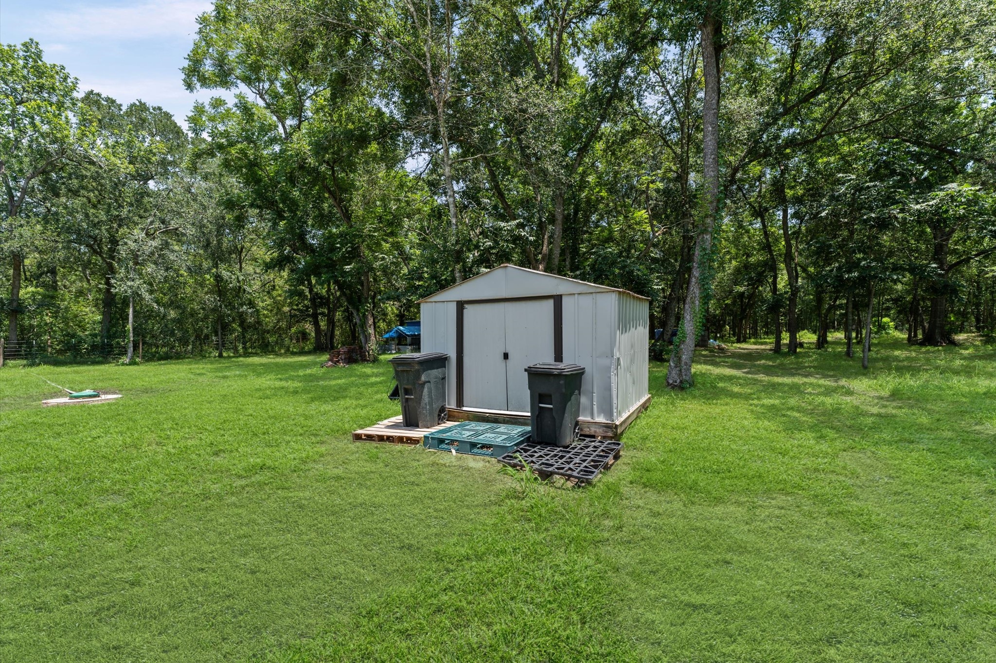 6219 Davis Rd Property Photo 9