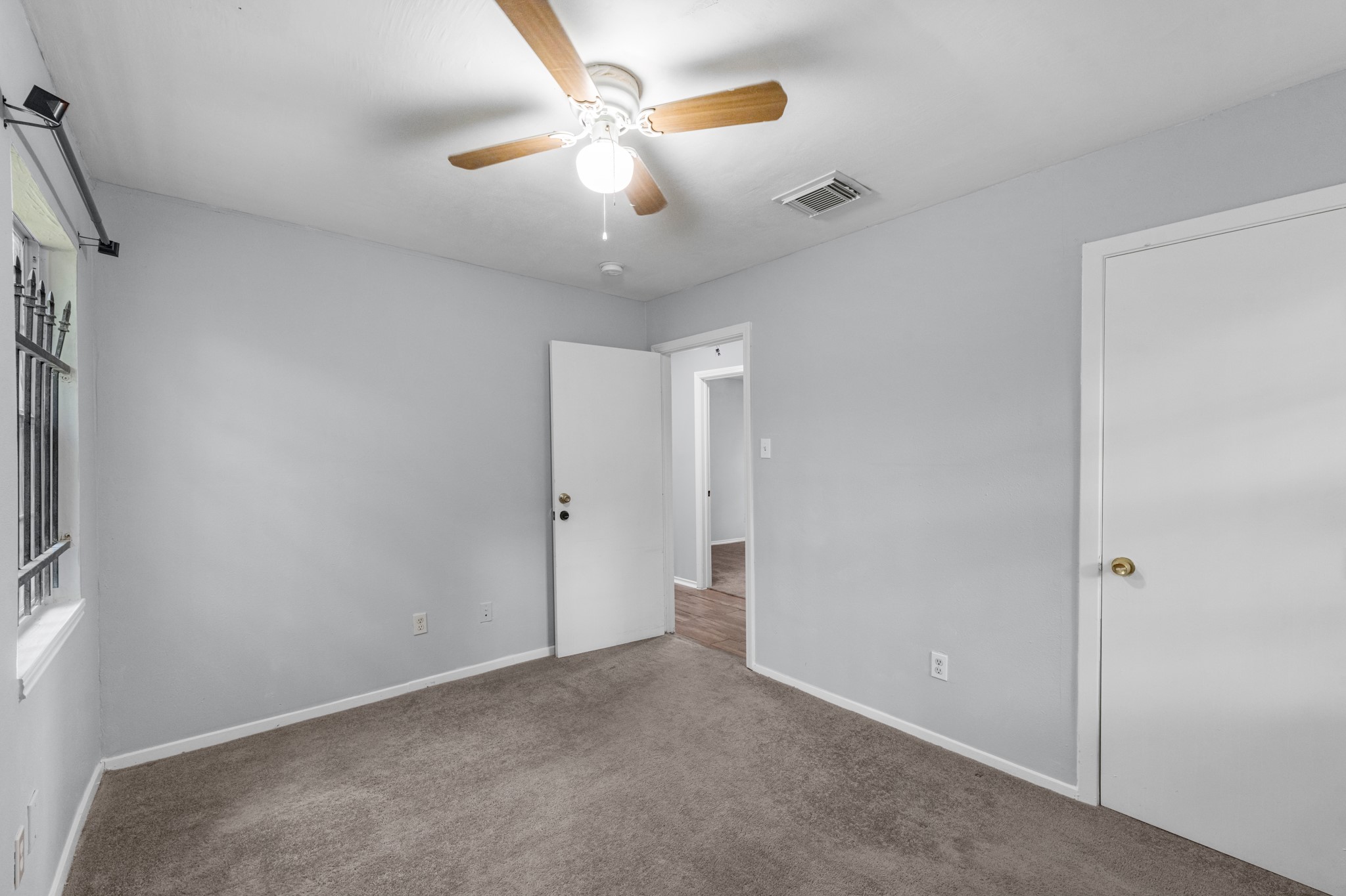 9410 Rosehaven Drive Property Photo 19