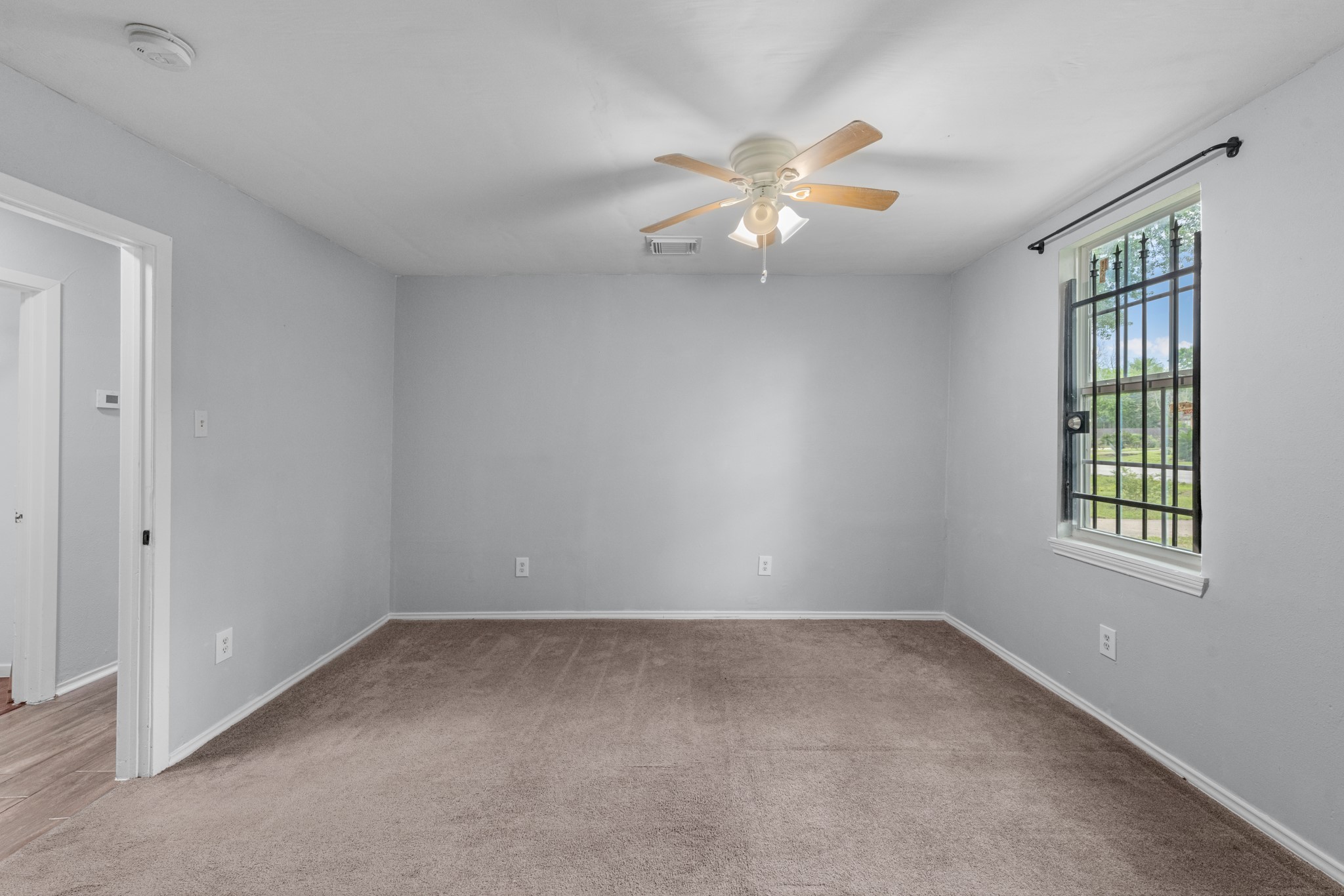 9410 Rosehaven Drive Property Photo 22