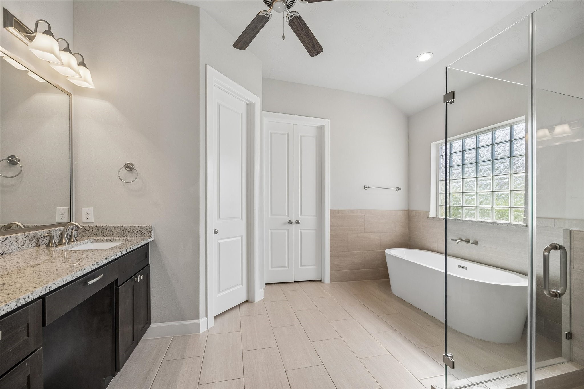 3807 Wild Willow Way Property Photo 16
