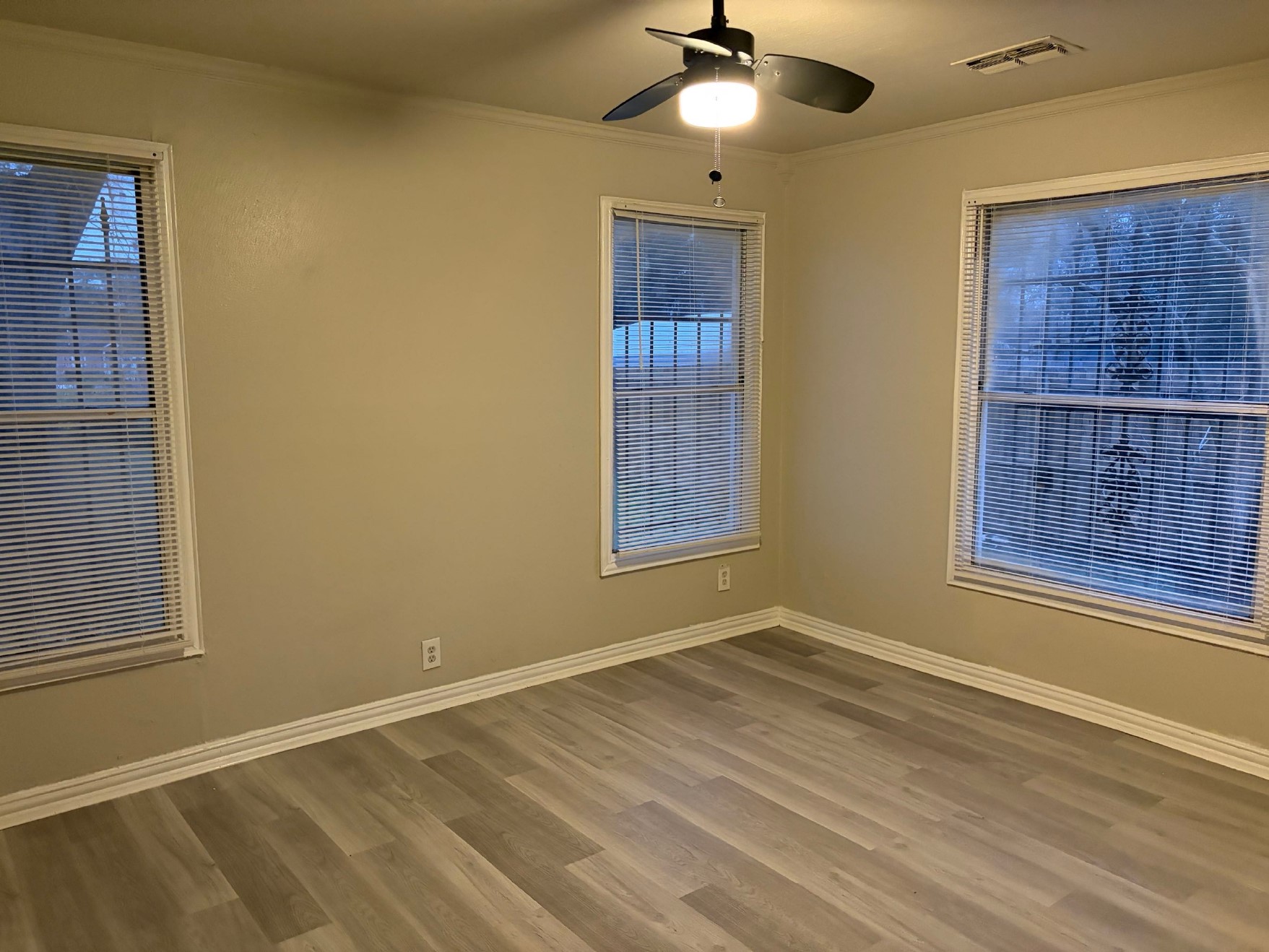3150 Roberts Street Property Photo 5
