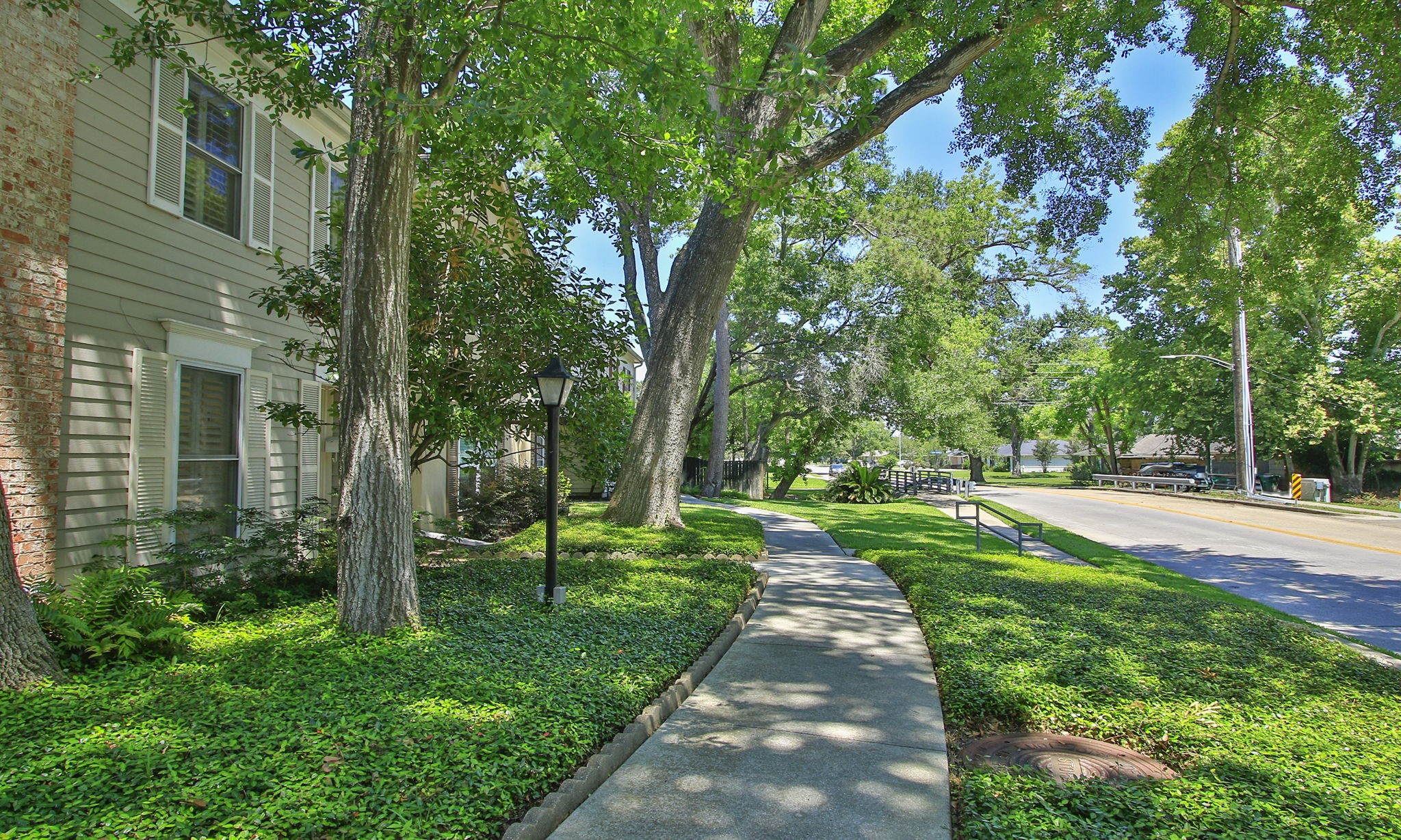 9656 Westview Drive 8 Property Photo 6