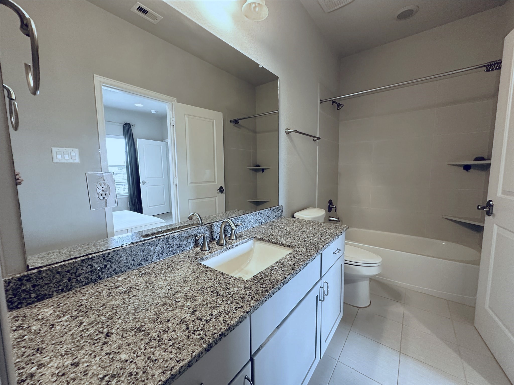 1536 Dian Street C Property Photo 26