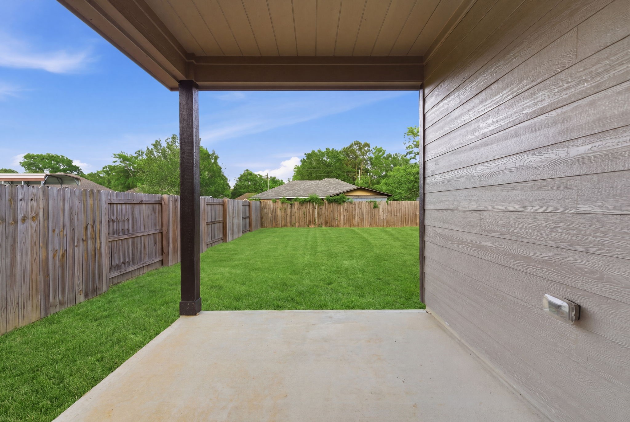 1105 W Lyle Street Property Photo 28