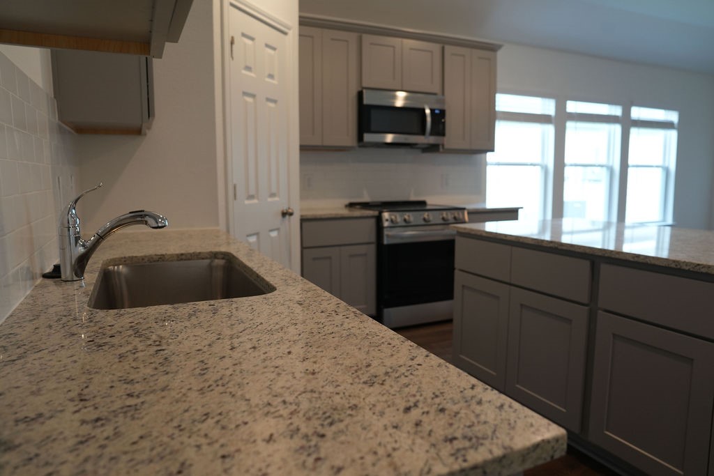 821 Stoney Point Lane Property Photo 24