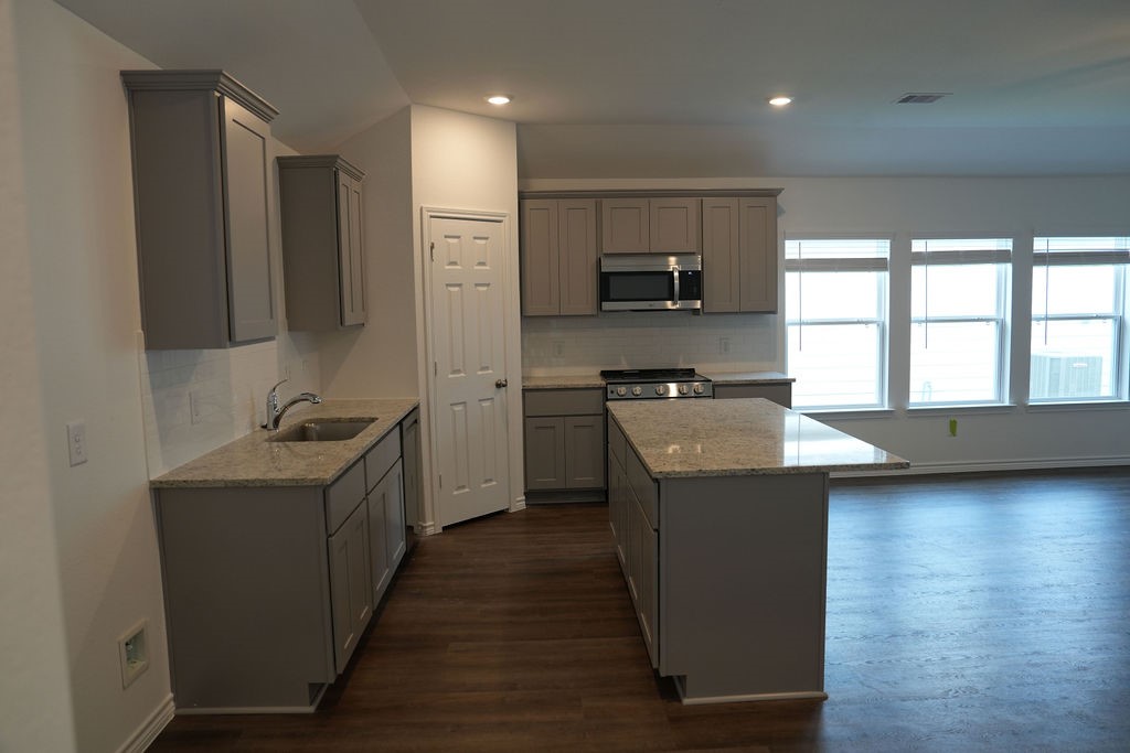 821 Stoney Point Lane Property Photo 25