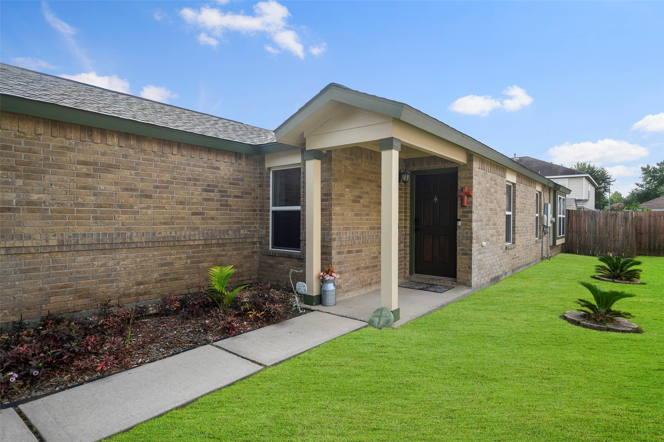 16223 Ranchland Lane Property Photo 4